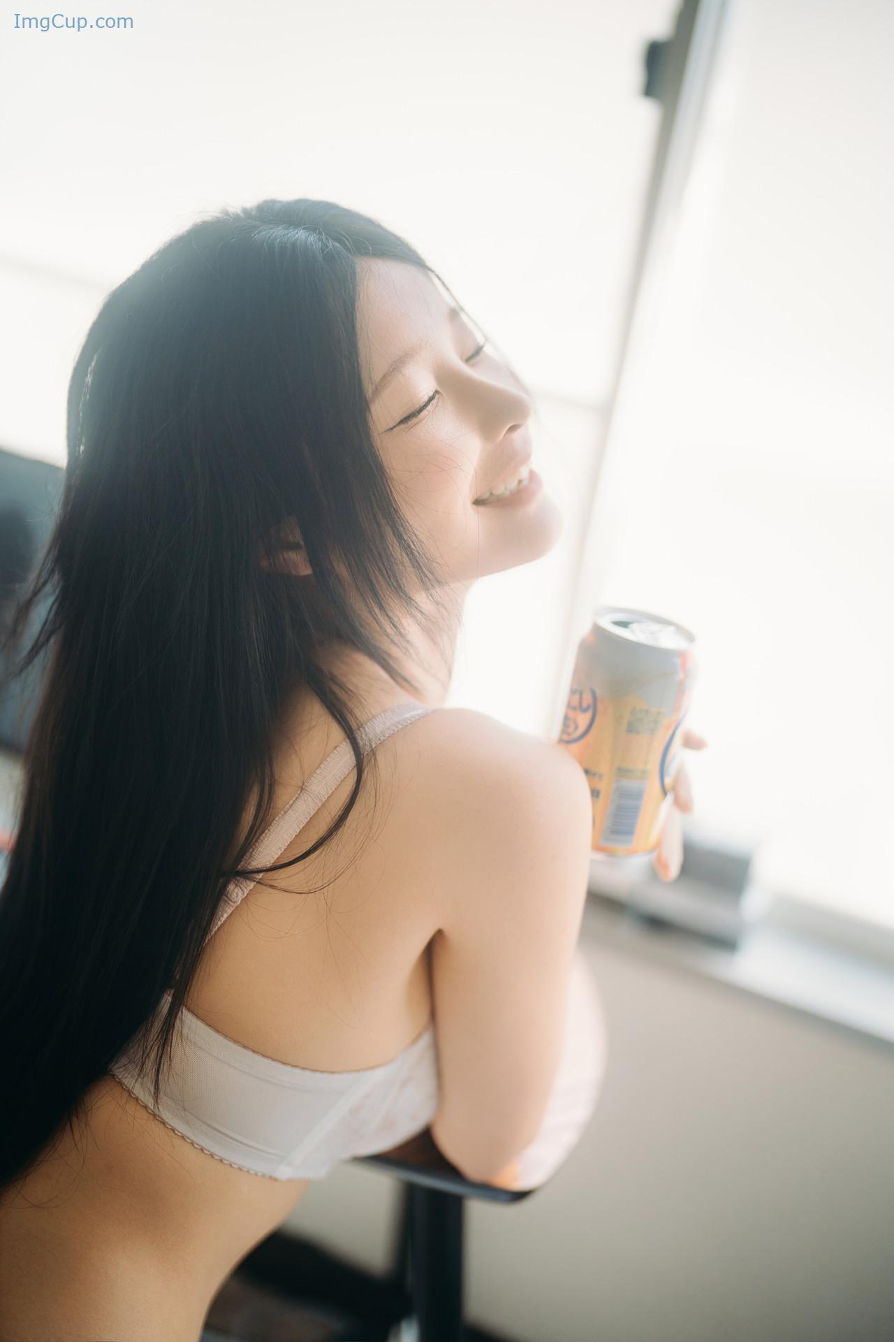 COS07A076_24.jpg COS07A076 24