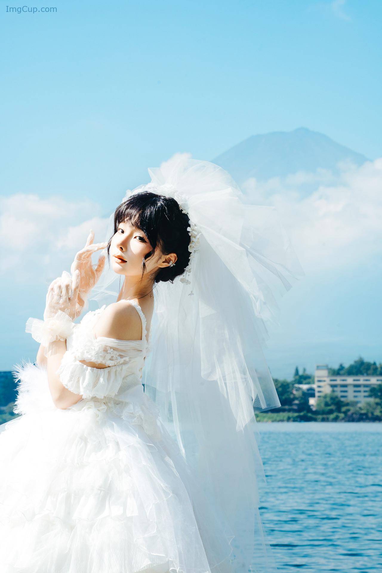 COS07A077_21.jpg COS07A077 21