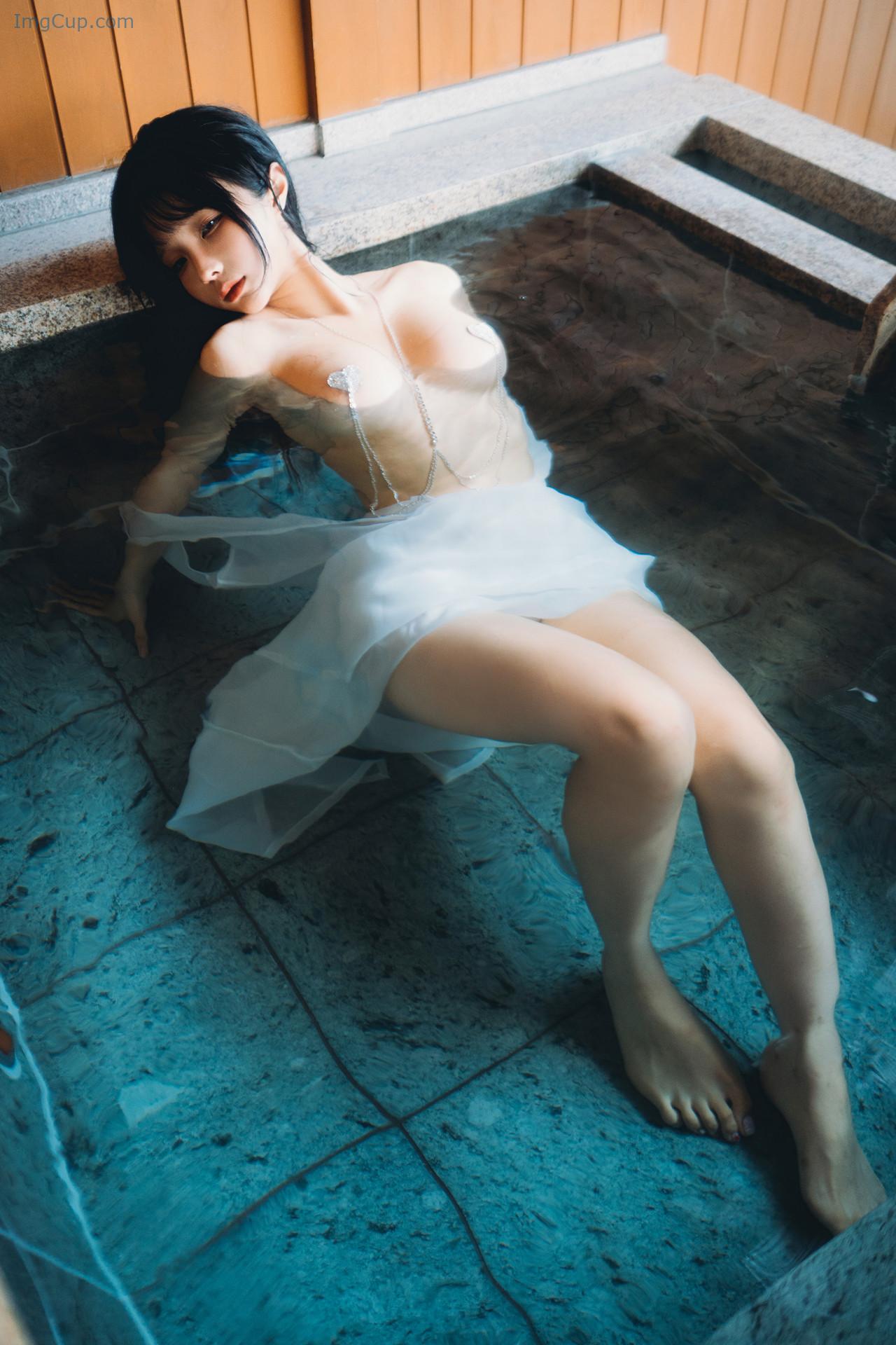 COS07A078_57.jpg COS07A078 57