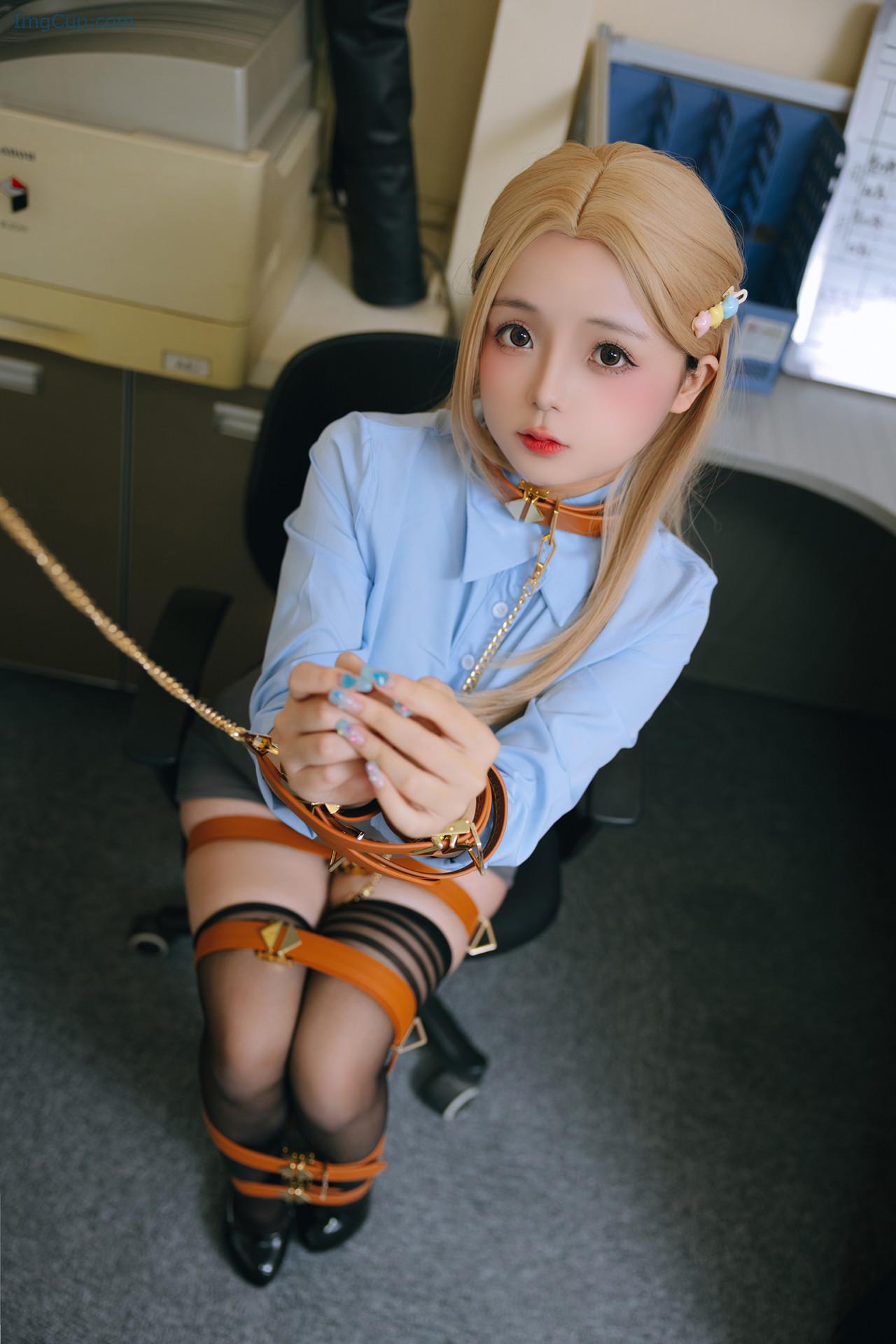 COS07A079_22.jpg COS07A079 22