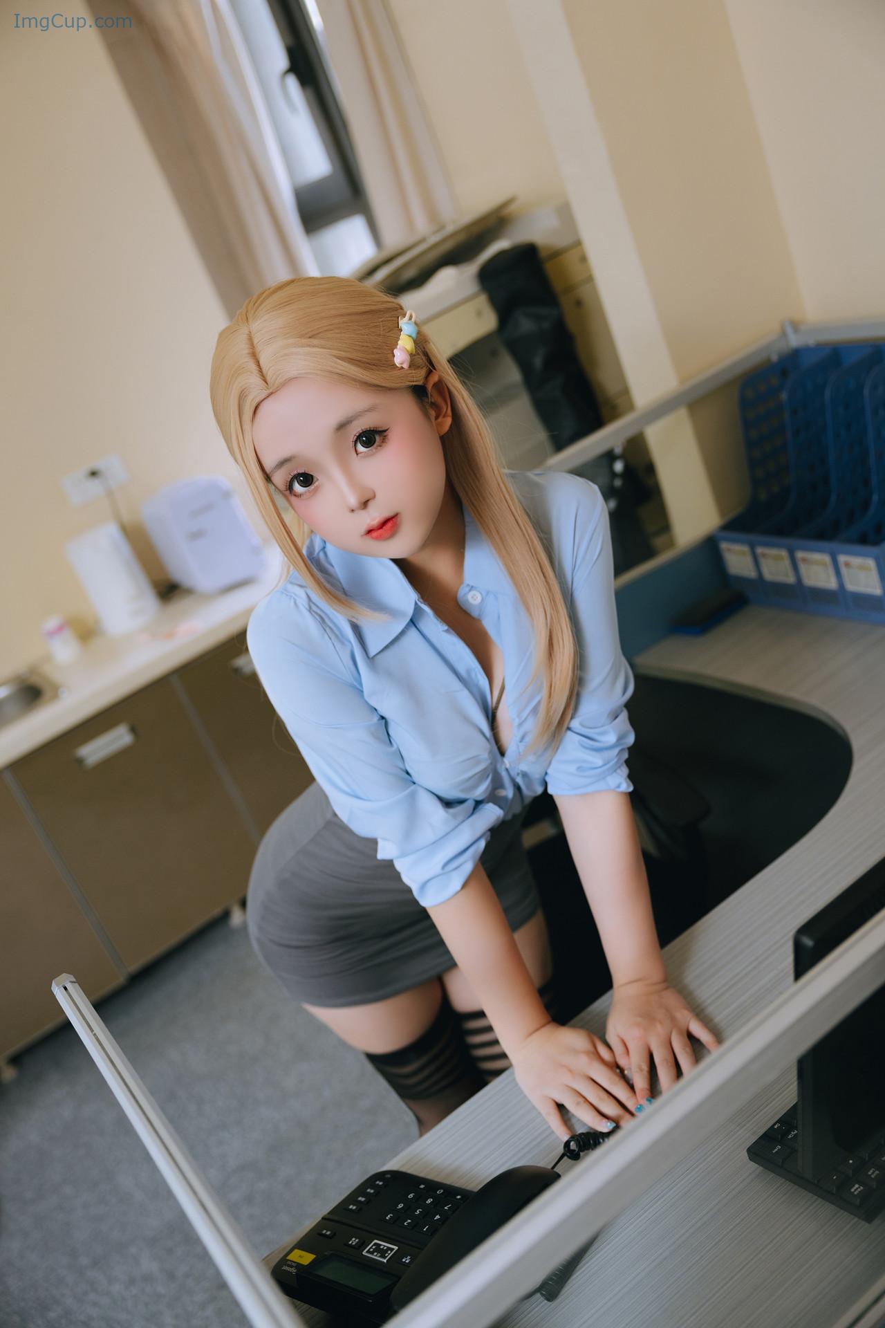 COS07A079_37.jpg COS07A079 37