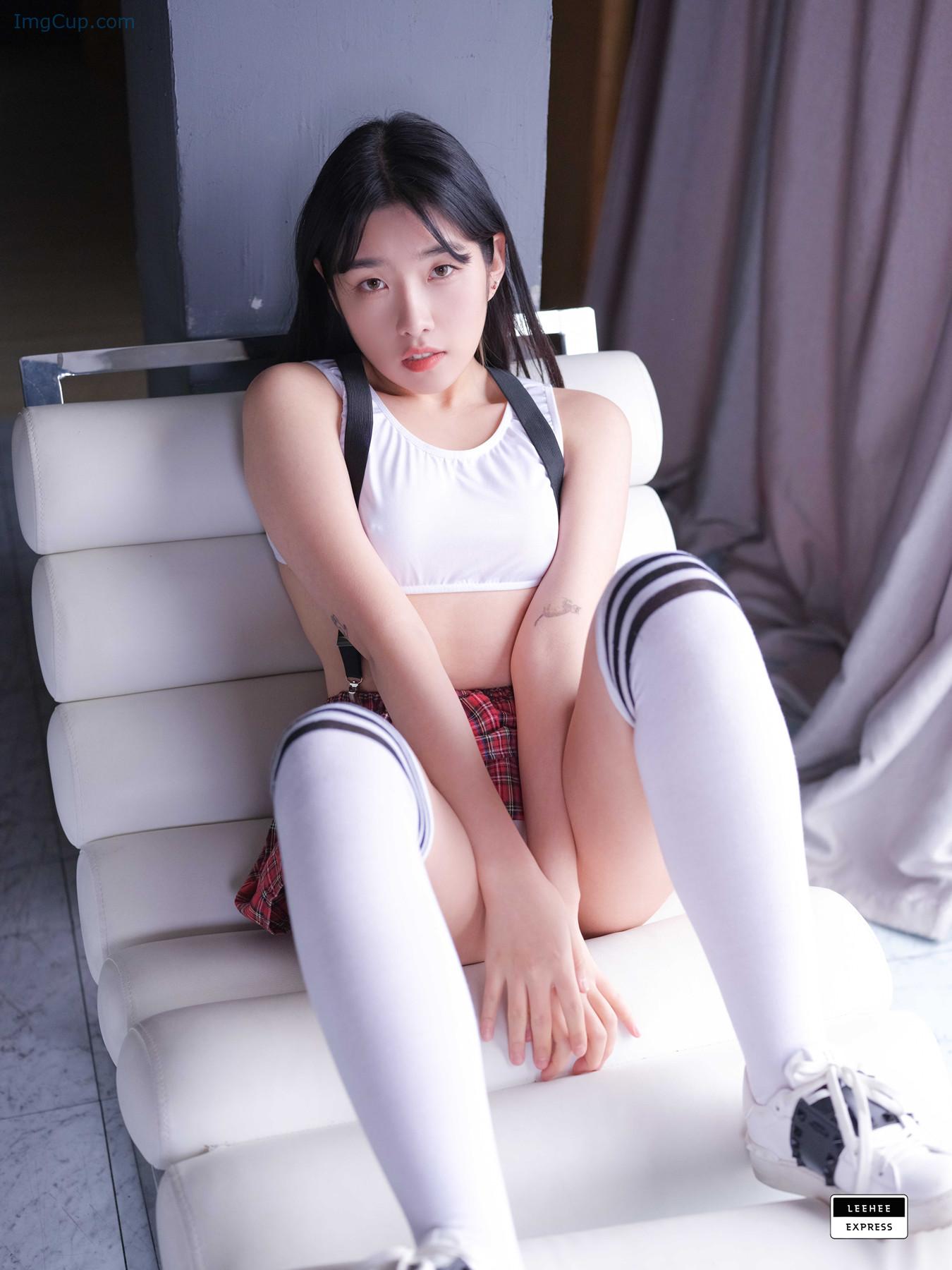 LEBE012801_22.jpg LEBE012801 22