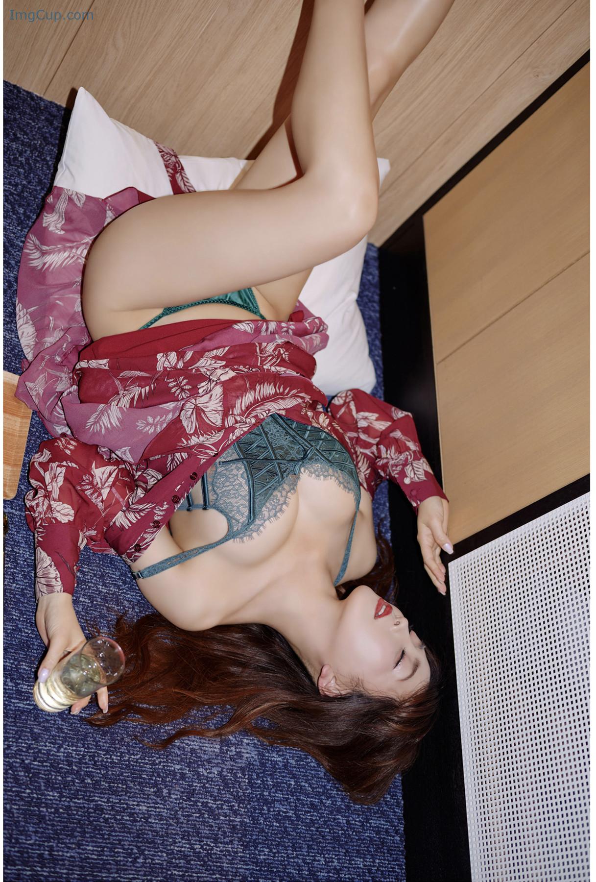 TOMOMI5002_15.jpg TOMOMI5002 15