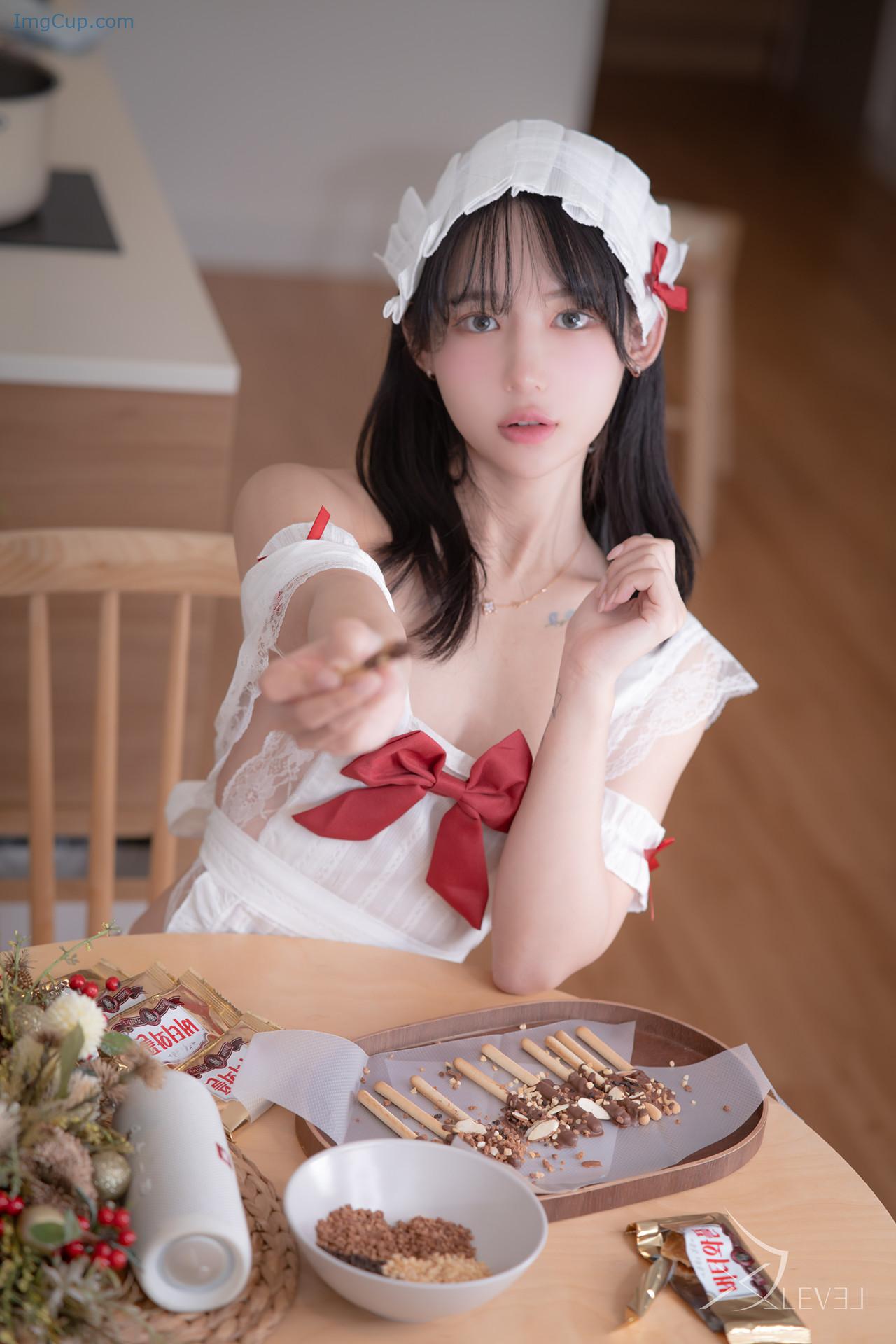 YEHAAPRON1_24.jpg YEHAAPRON1 24