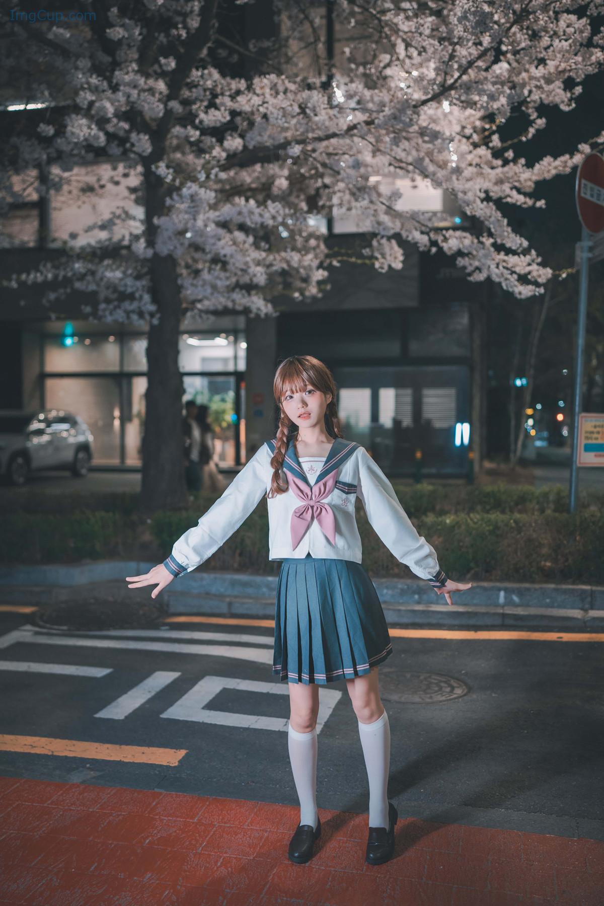 JENNYKURA1_13.jpg JENNYKURA1 13