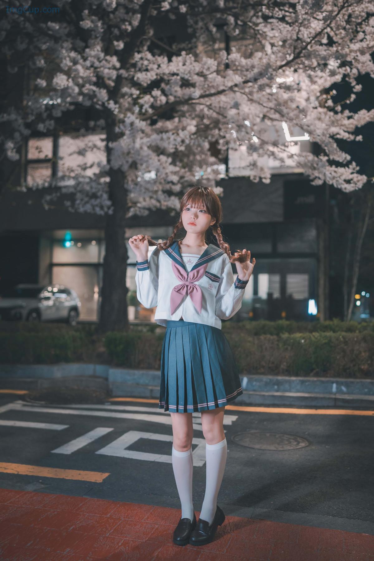 JENNYKURA1_17.jpg JENNYKURA1 17