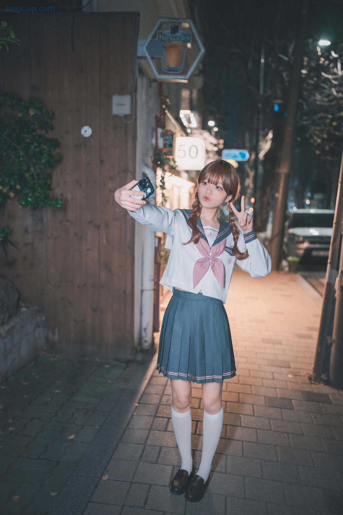 JENNYKURA1_9.jpg JENNYKURA1 9