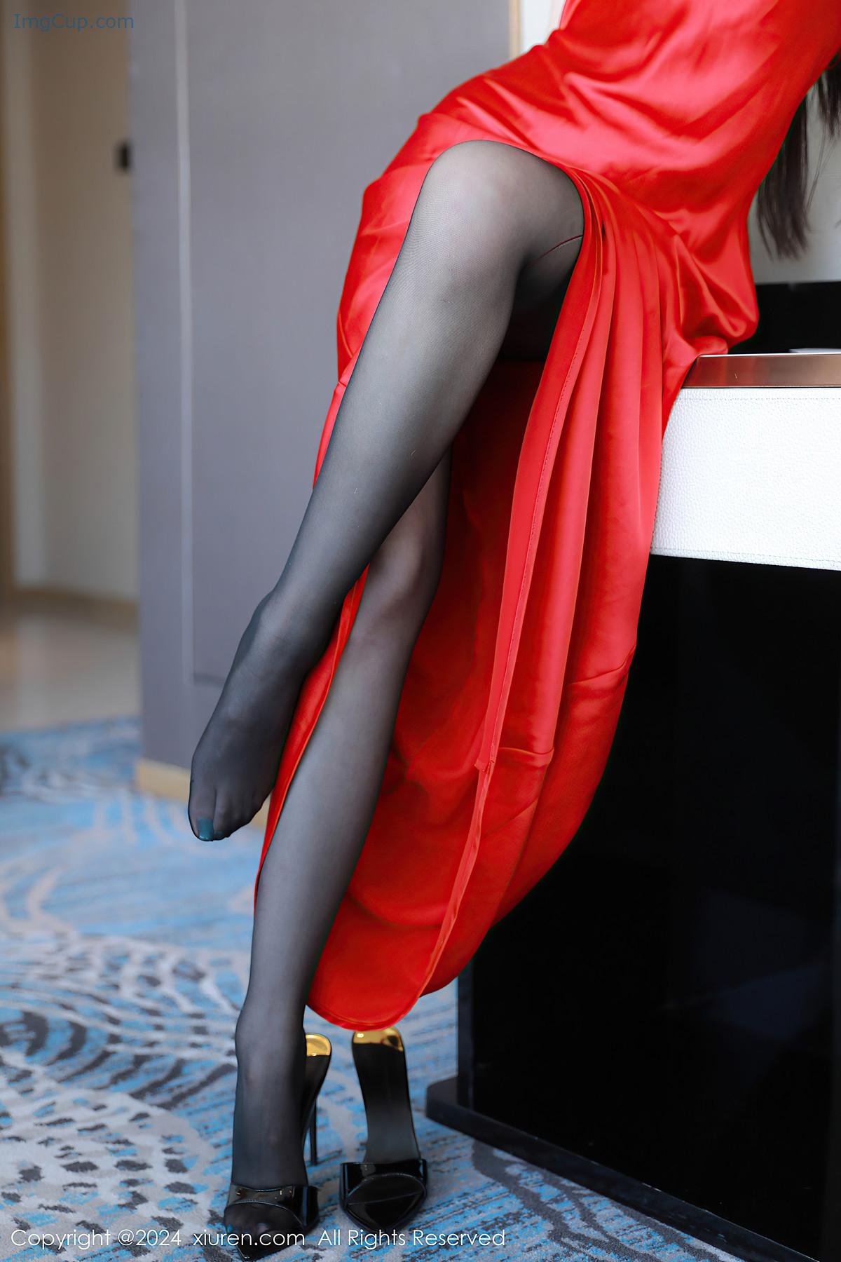 REN07Z104_4.jpg REN07Z104 4