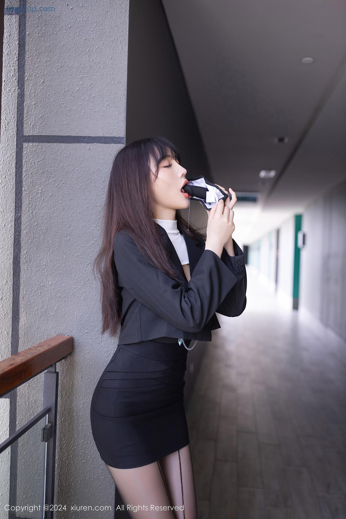 REN08A009_2.jpg REN08A009 2