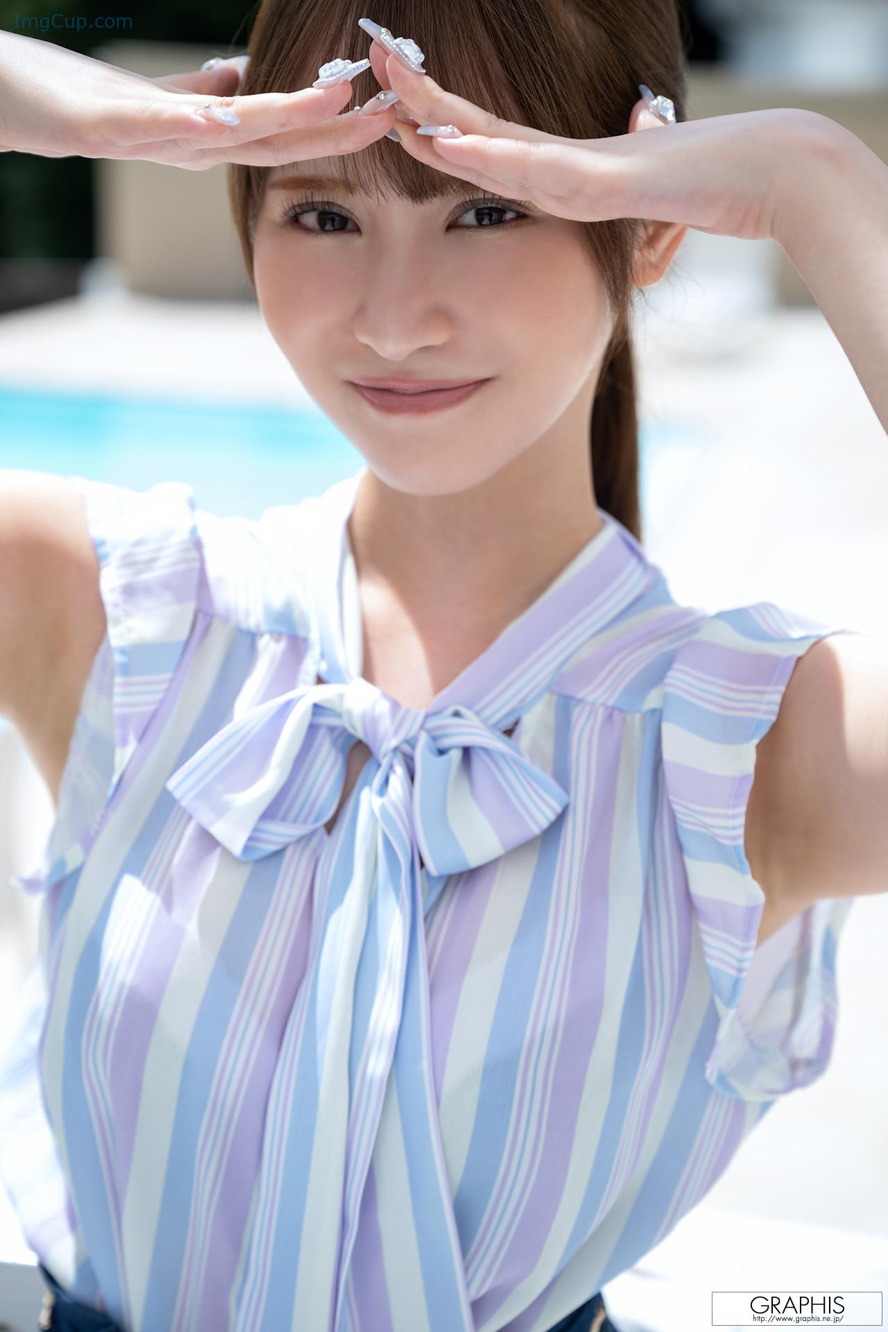 SWEATRIKA1_8.jpg SWEATRIKA1 8