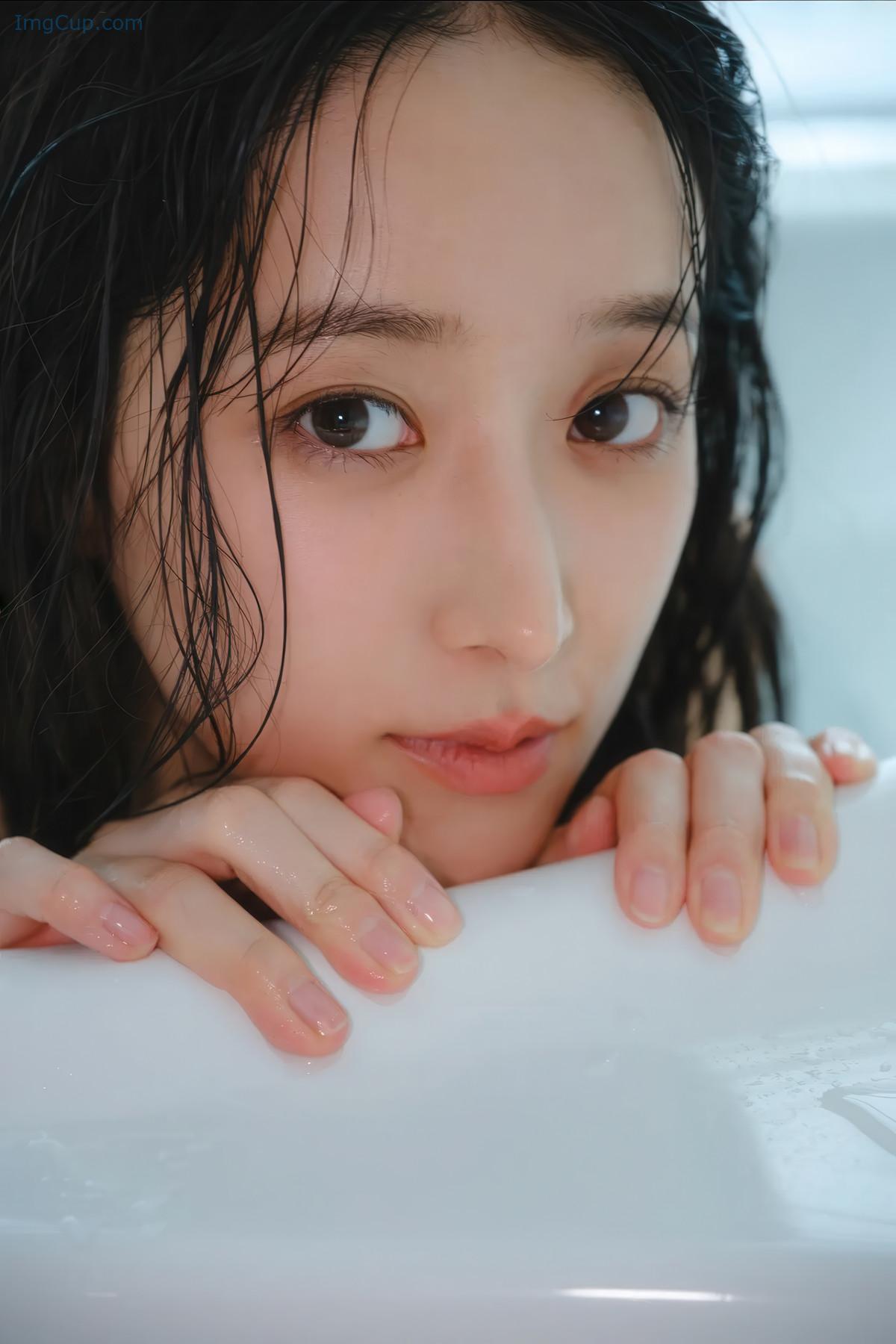 AMIYA48FM3_31.jpg AMIYA48FM3 31