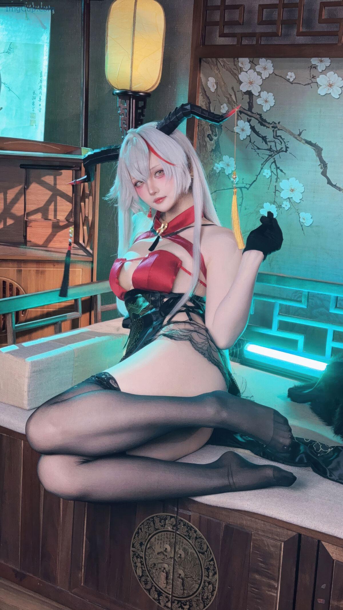 1762288352_420_Coser@屿鱼-–-碧蓝航线-埃吉尔旗袍-50P.jpg 1762288352 420 Coser@屿鱼 – 碧蓝航线 埃吉尔旗袍 50P