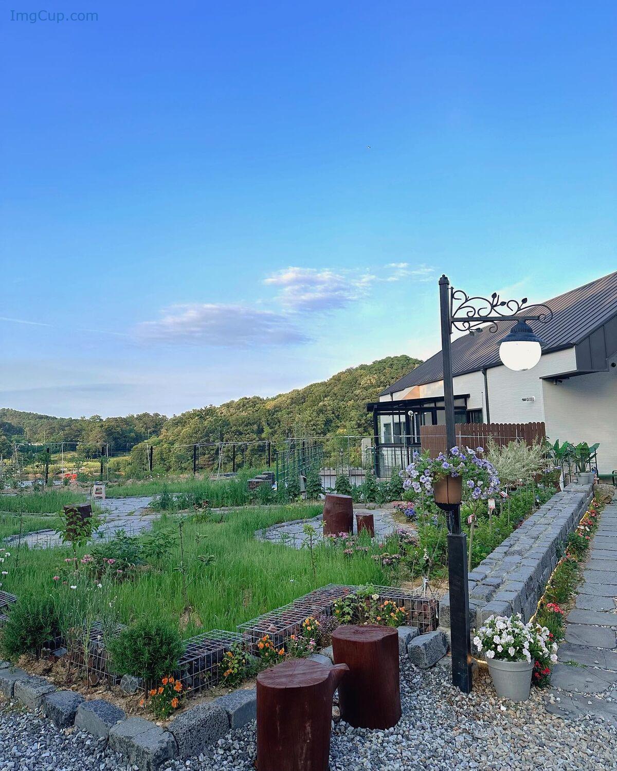 1762744189_816_Auddk_77-명아-–-명아는-오또케-Part01-68P-–-82V.jpg 1762744189 816 Auddk 77 명아 – 명아는 오또케 Part01 68P – 82V