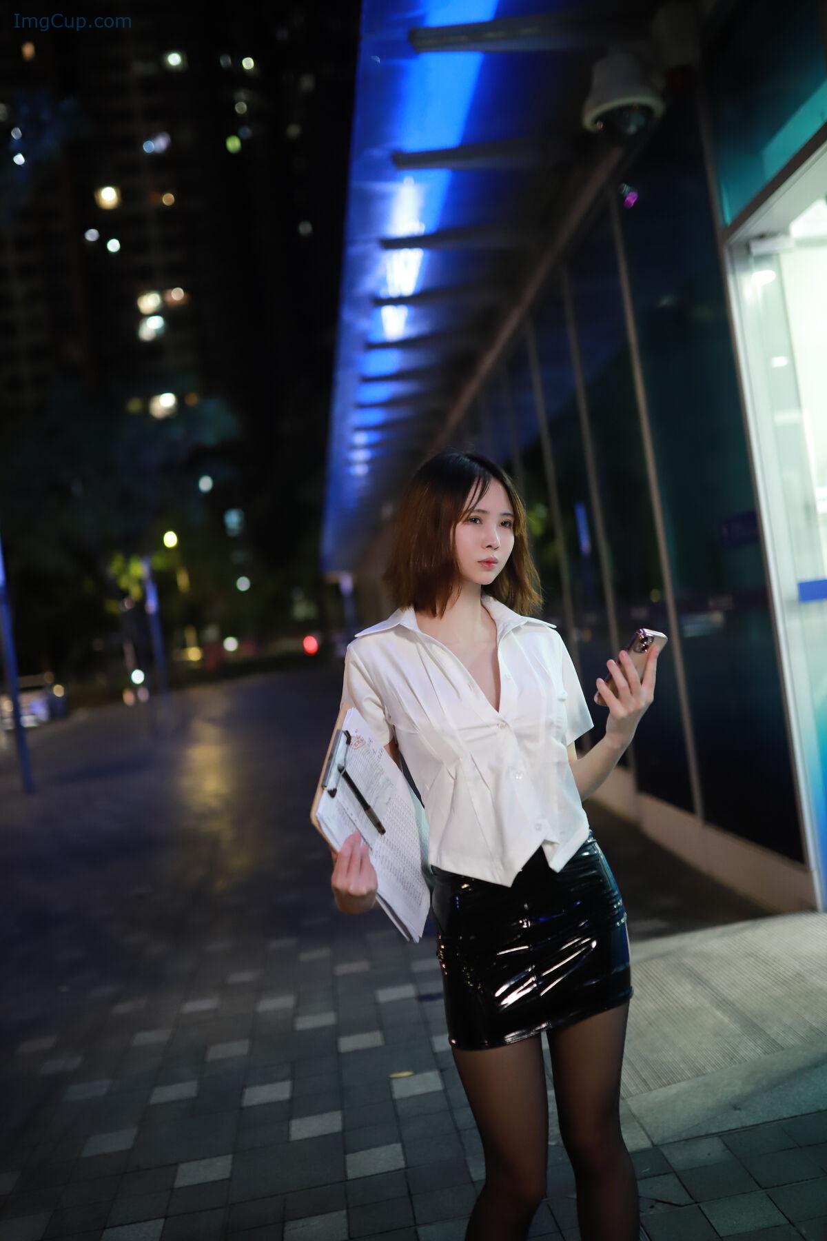 1762758102_677_Coser@上杉绘梨落-–-被人跟踪-Part01-51P.jpg 1762758102 677 Coser@上杉绘梨落 – 被人跟踪 Part01 51P