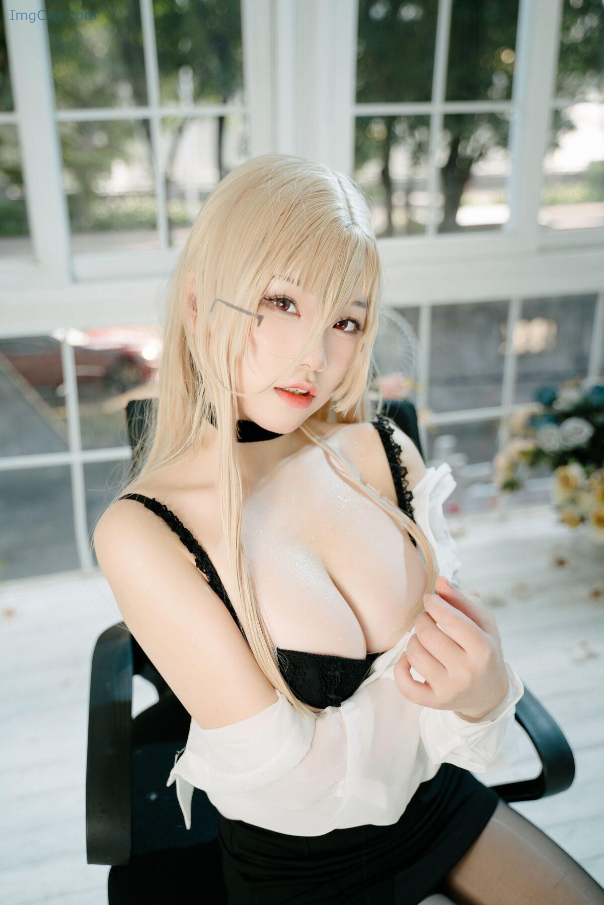 1762776117_646_Coser@七七娜娜子-–-怨仇办公室-40P-–-1V.jpg 1762776117 646 Coser@七七娜娜子 – 怨仇办公室 40P – 1V