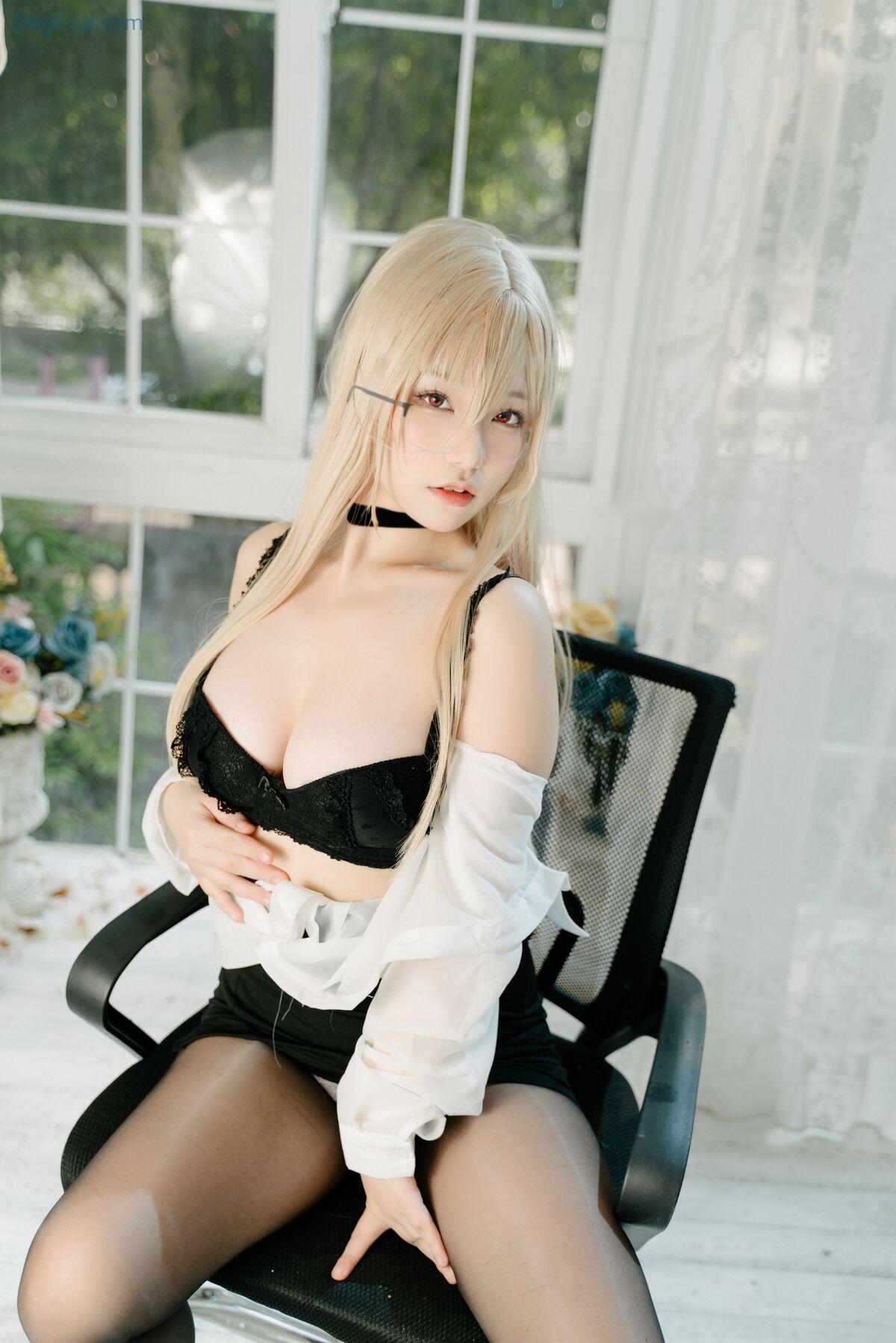 1762776199_428_Coser@七七娜娜子-–-怨仇办公室-40P-–-1V.jpg 1762776199 428 Coser@七七娜娜子 – 怨仇办公室 40P – 1V