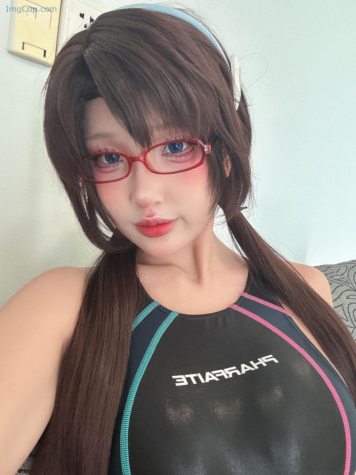 1762794244_293_Coser@Puypuy-–-真希波-Mari-Swimsuit-Part04-68P.jpg 1762794244 293 Coser@Puypuy – 真希波 Mari Swimsuit Part04 68P