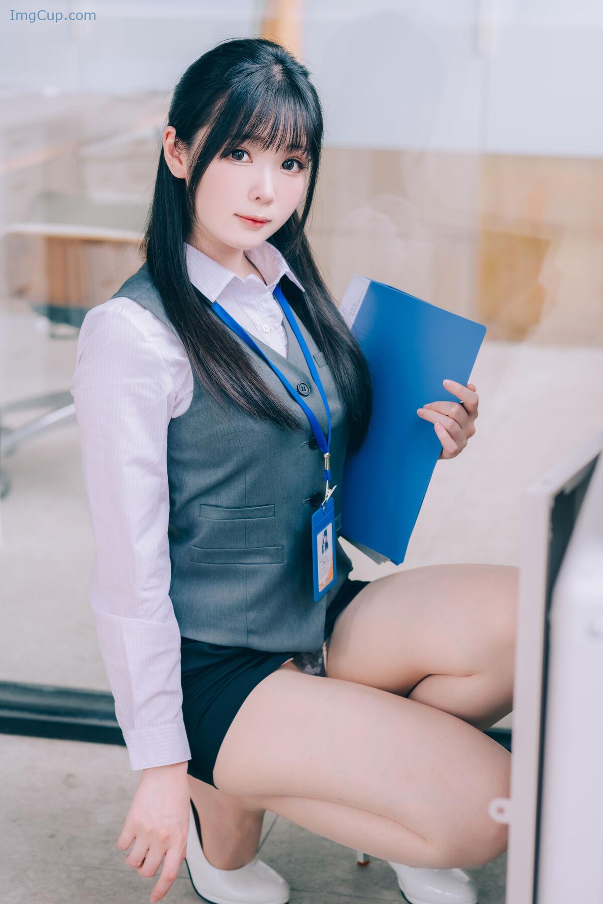 1762866475_146_Coser@霜月shimo-–-霜月的秘密辦公室-Shimo-Secret-Office-Part02-63P.jpg 1762866475 146 Coser@霜月shimo – 霜月的秘密辦公室 Shimo Secret Office Part02 63P
