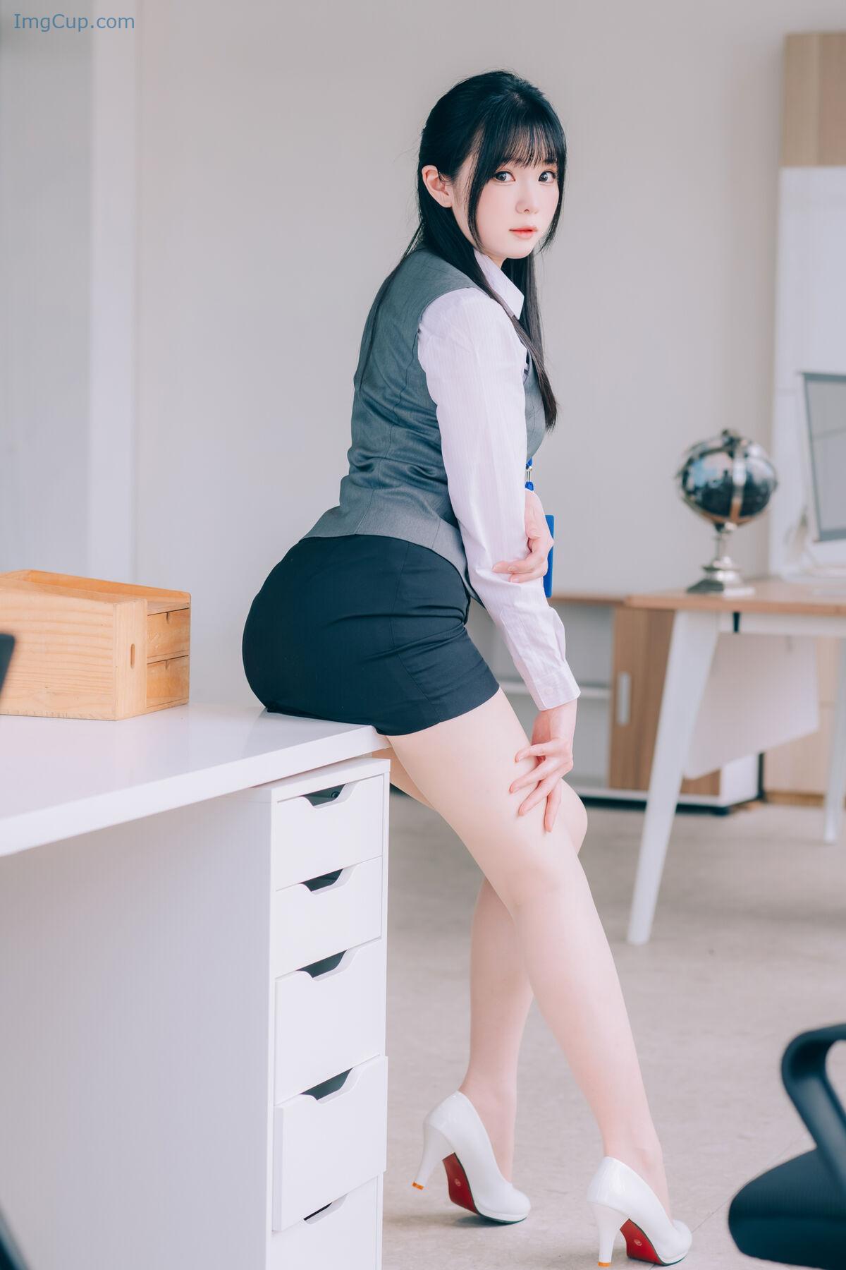 1762866477_89_Coser@霜月shimo-–-霜月的秘密辦公室-Shimo-Secret-Office-Part02-63P.jpg 1762866477 89 Coser@霜月shimo – 霜月的秘密辦公室 Shimo Secret Office Part02 63P
