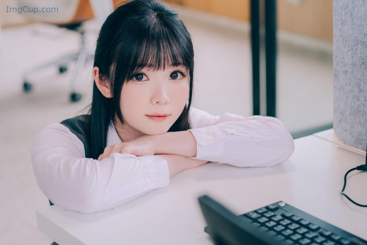 1762866482_795_Coser@霜月shimo-–-霜月的秘密辦公室-Shimo-Secret-Office-Part02-63P.jpg 1762866482 795 Coser@霜月shimo – 霜月的秘密辦公室 Shimo Secret Office Part02 63P