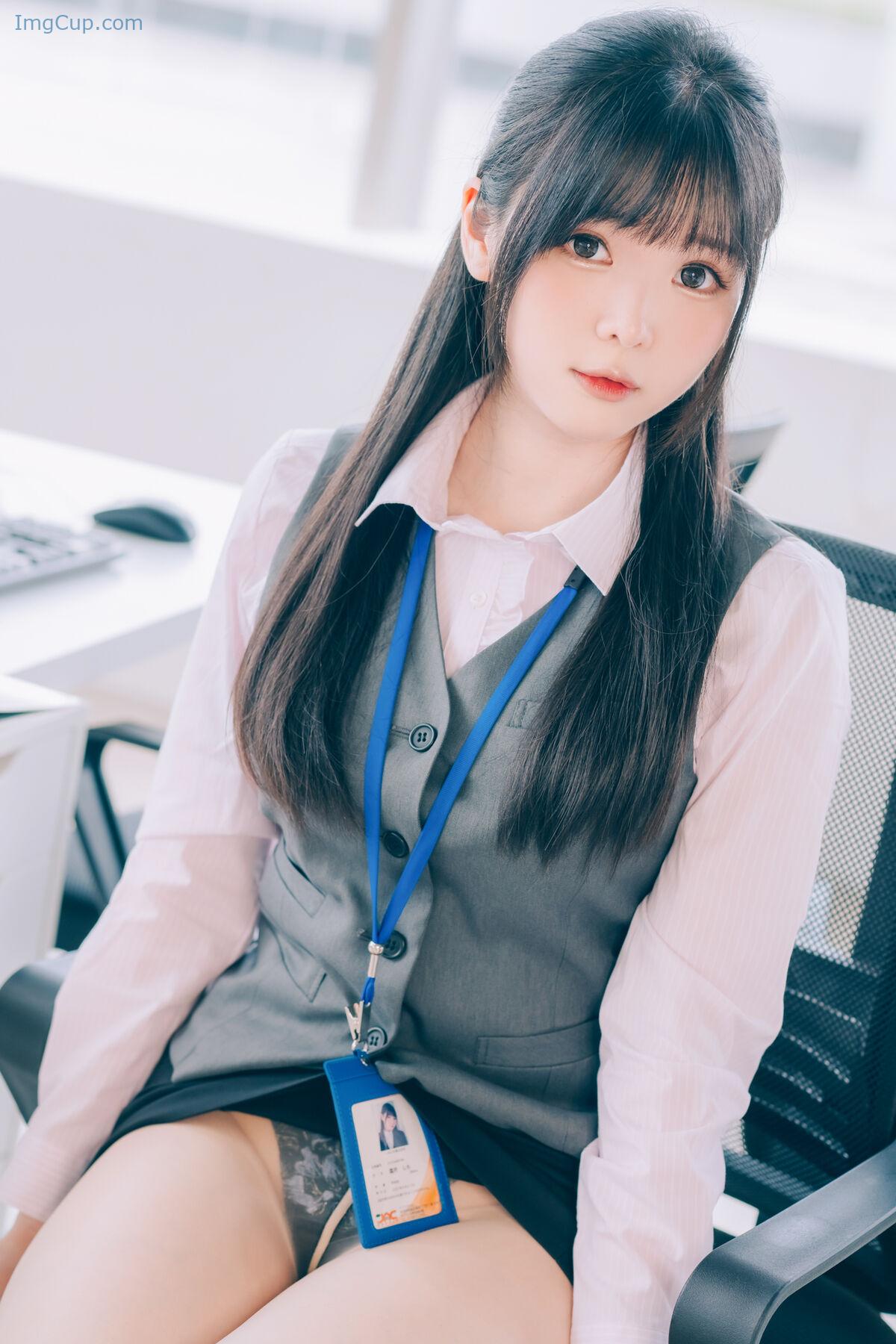 1762866494_369_Coser@霜月shimo-–-霜月的秘密辦公室-Shimo-Secret-Office-Part02-63P.jpg 1762866494 369 Coser@霜月shimo – 霜月的秘密辦公室 Shimo Secret Office Part02 63P