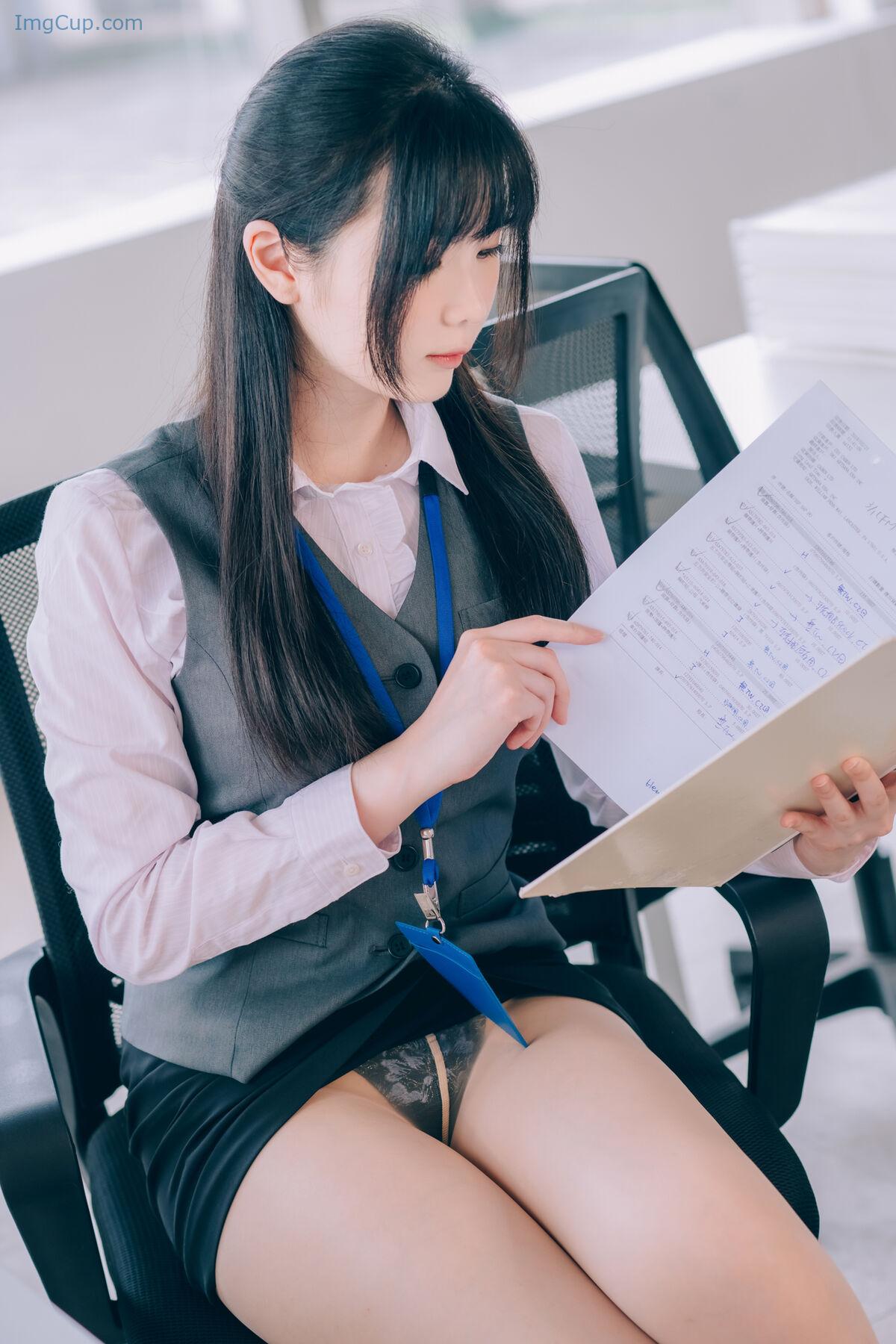 1762866497_225_Coser@霜月shimo-–-霜月的秘密辦公室-Shimo-Secret-Office-Part02-63P.jpg 1762866497 225 Coser@霜月shimo – 霜月的秘密辦公室 Shimo Secret Office Part02 63P