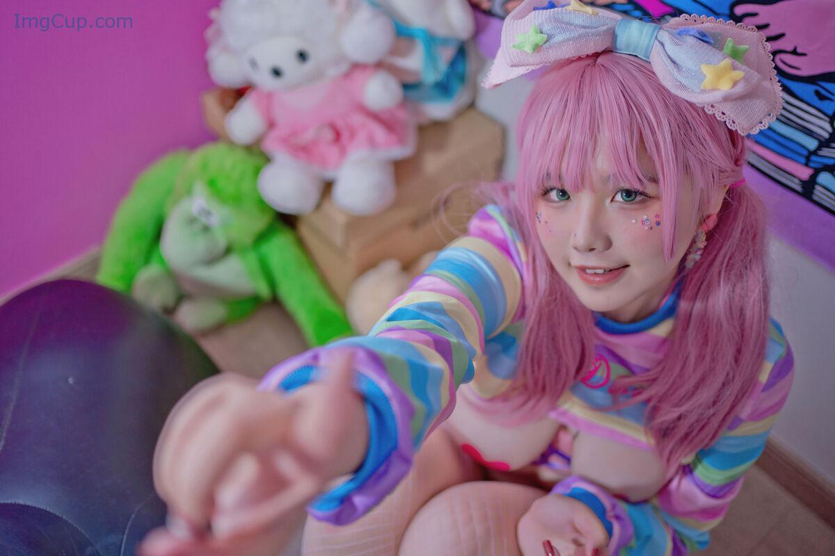 1762920797_633_Coser@阿半今天很开心-–-粉色双马尾-43P.jpg 1762920797 633 Coser@阿半今天很开心 – 粉色双马尾 43P