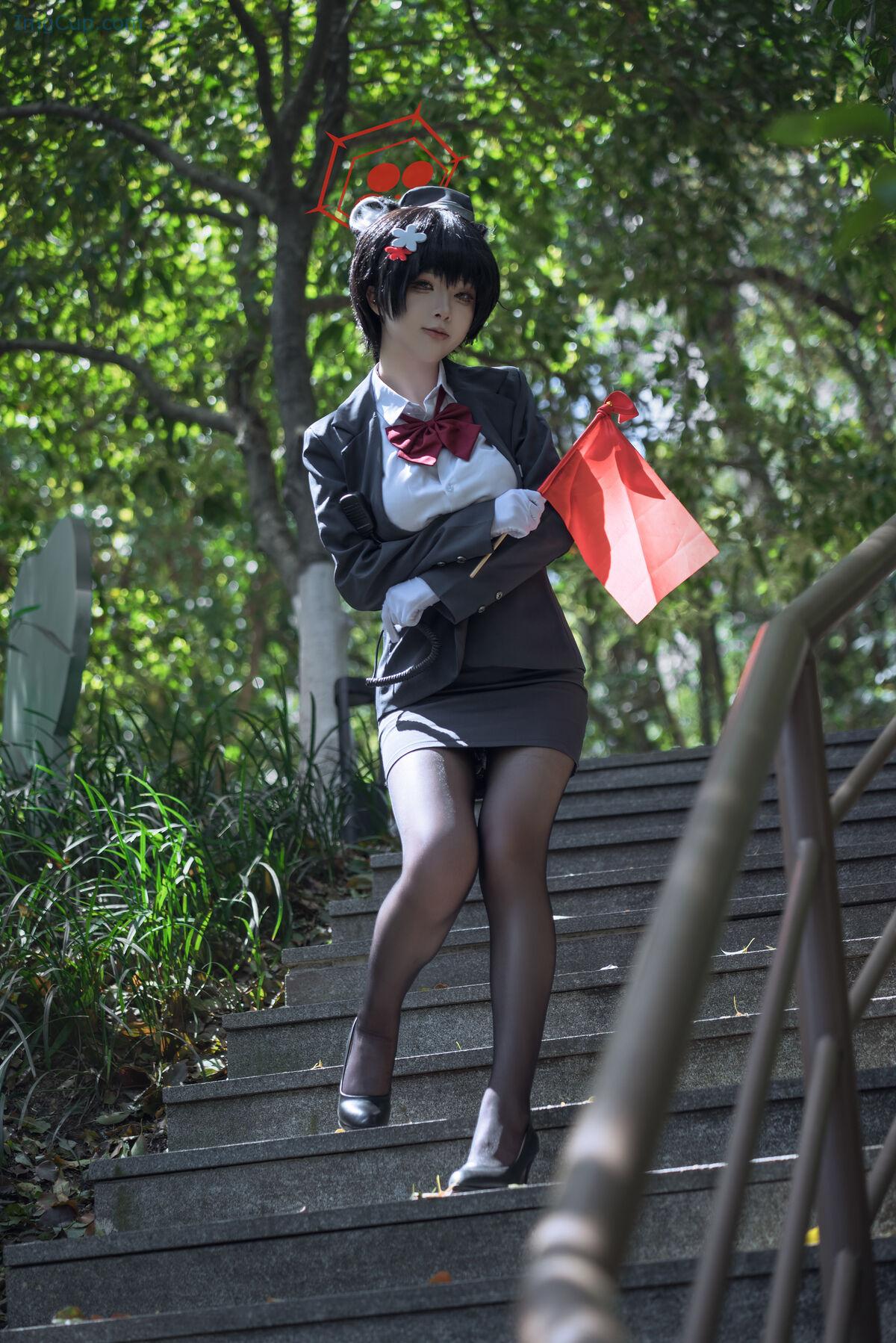 1762956978_436_Coser@矢量鱼-–-椿导游-32P.jpg 1762956978 436 Coser@矢量鱼 – 椿导游 32P
