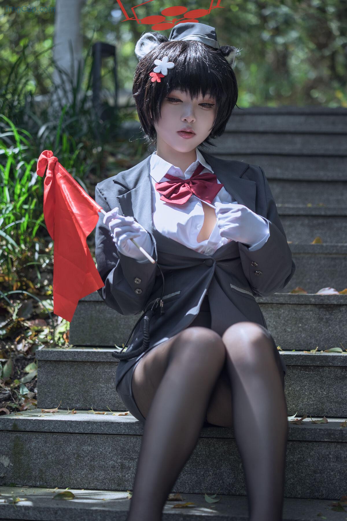 1762956980_929_Coser@矢量鱼-–-椿导游-32P.jpg 1762956980 929 Coser@矢量鱼 – 椿导游 32P