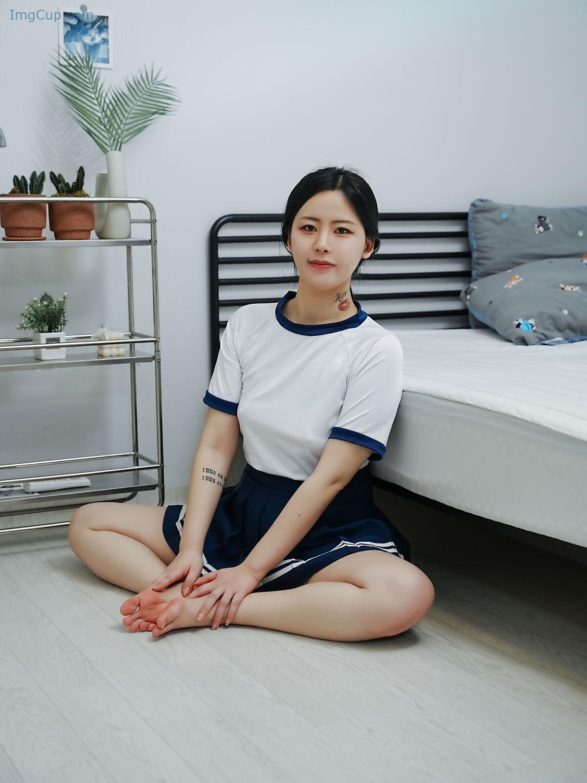 1762982413_992_Choi-Ri-–-Vol01-Bloomers-Part01-73P-–-1V.jpg 1762982413 992 Choi Ri – Vol01 Bloomers Part01 73P – 1V