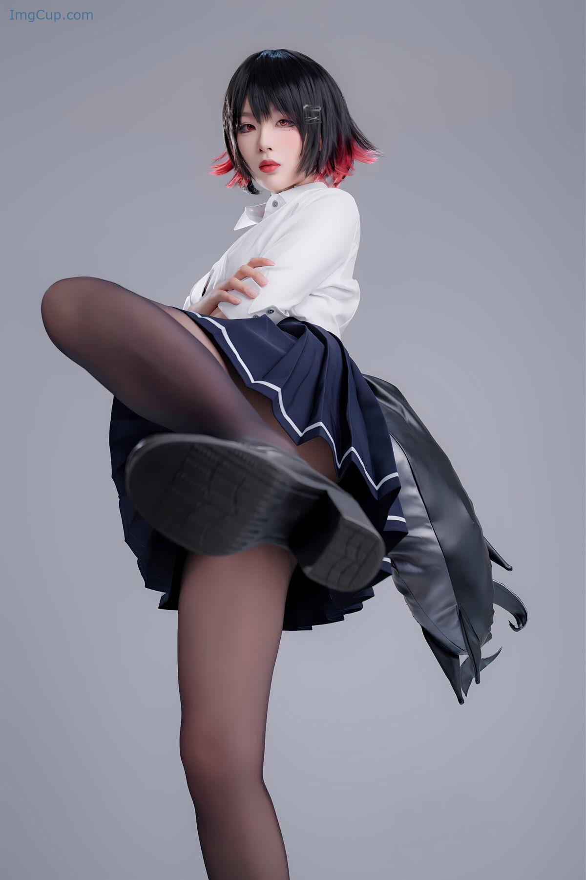 1763354389_431_Coser@轩萧学姐-–-鲨鱼妹JK-Part02-51P.jpg 1763354389 431 Coser@轩萧学姐 – 鲨鱼妹JK Part02 51P