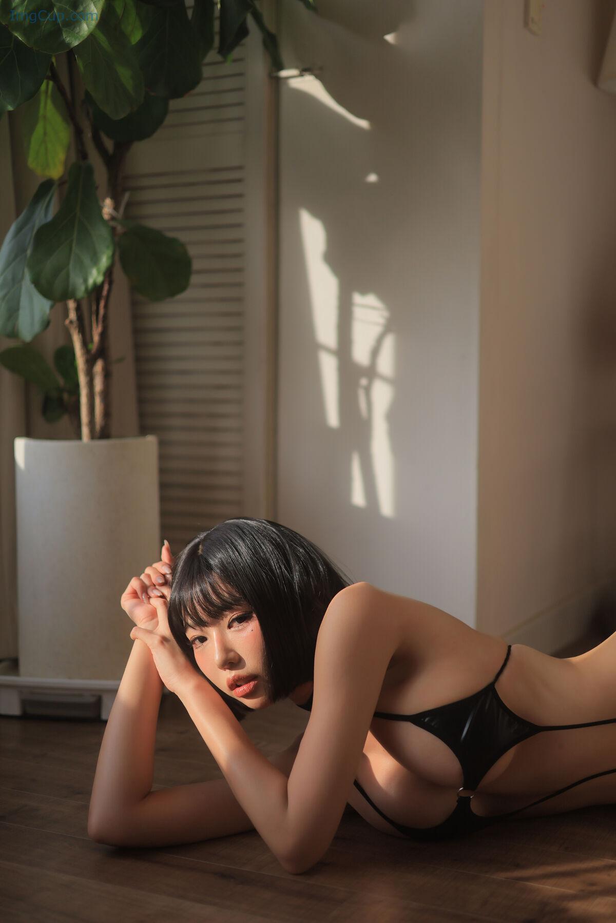 1763588869_256_Dongeuran-동그란-–-Matilda-Part03-66P.jpg 1763588869 256 Dongeuran 동그란 – Matilda Part03 66P