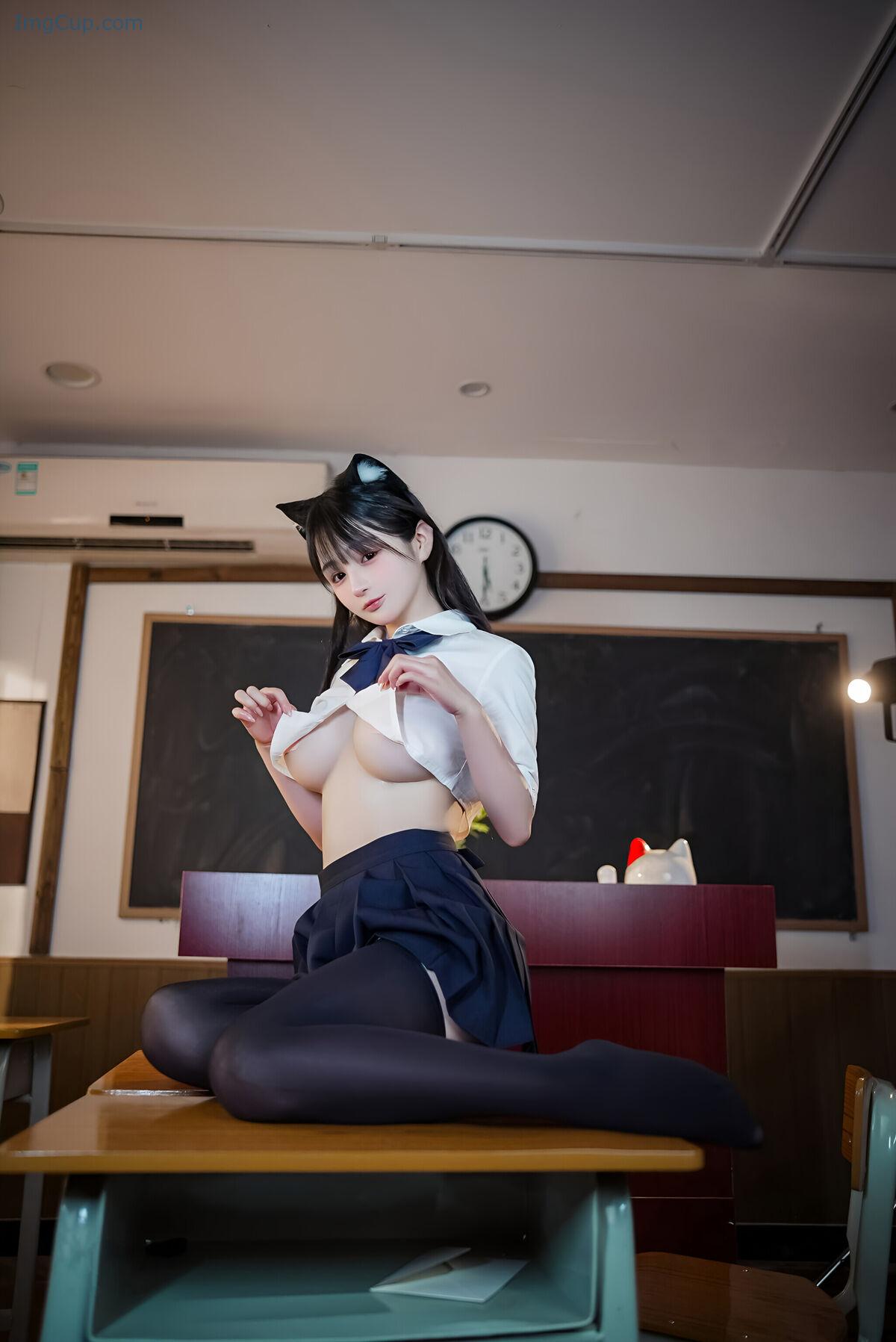 1763878220_114_Coser@桜井宁宁-–-Jk猫耳-Part02-50P.jpg 1763878220 114 Coser@桜井宁宁 – Jk猫耳 Part02 50P