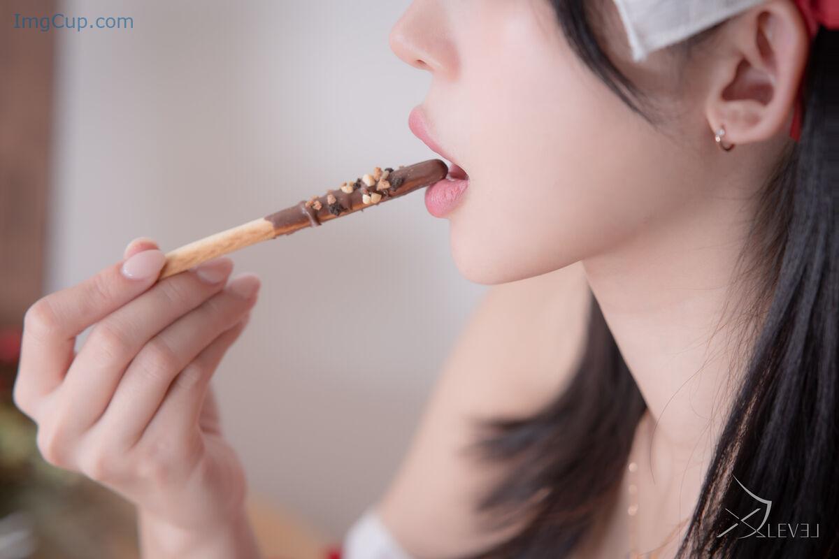 1764043692_663_X-Level-Yeha-예하-–-Aprons-Part1-50P-–-2V.jpg 1764043692 663 X Level Yeha 예하 – Aprons Part1 50P – 2V