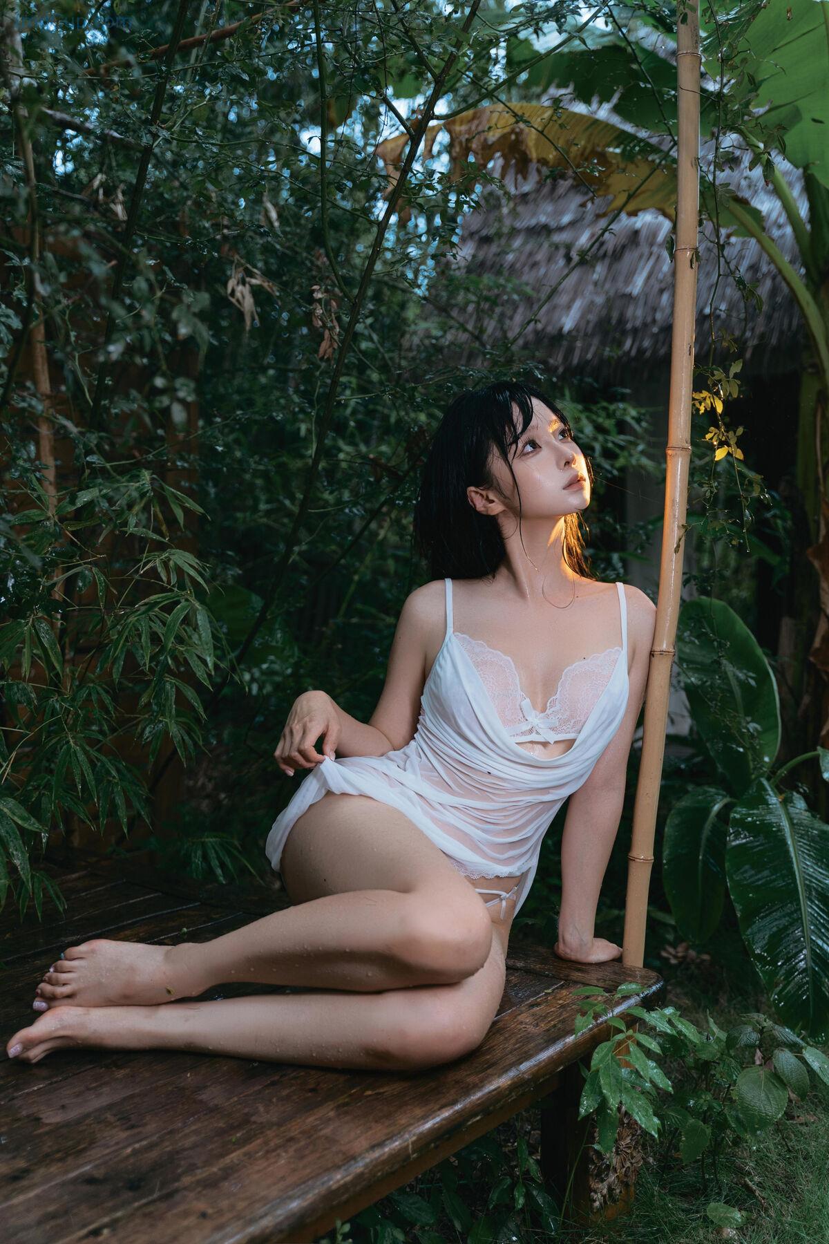 1764058849_684_Coser@蠢沫沫-chunmomo-–-雨-50P.jpg 1764058849 684 Coser@蠢沫沫 chunmomo – 雨 50P