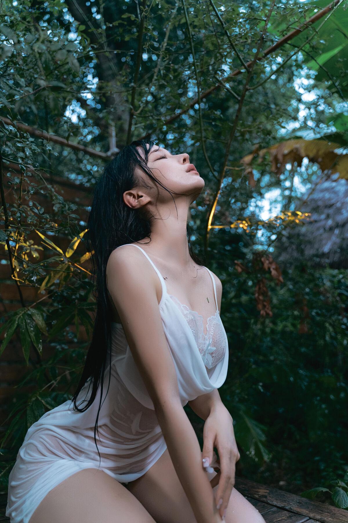 1764058859_553_Coser@蠢沫沫-chunmomo-–-雨-50P.jpg 1764058859 553 Coser@蠢沫沫 chunmomo – 雨 50P