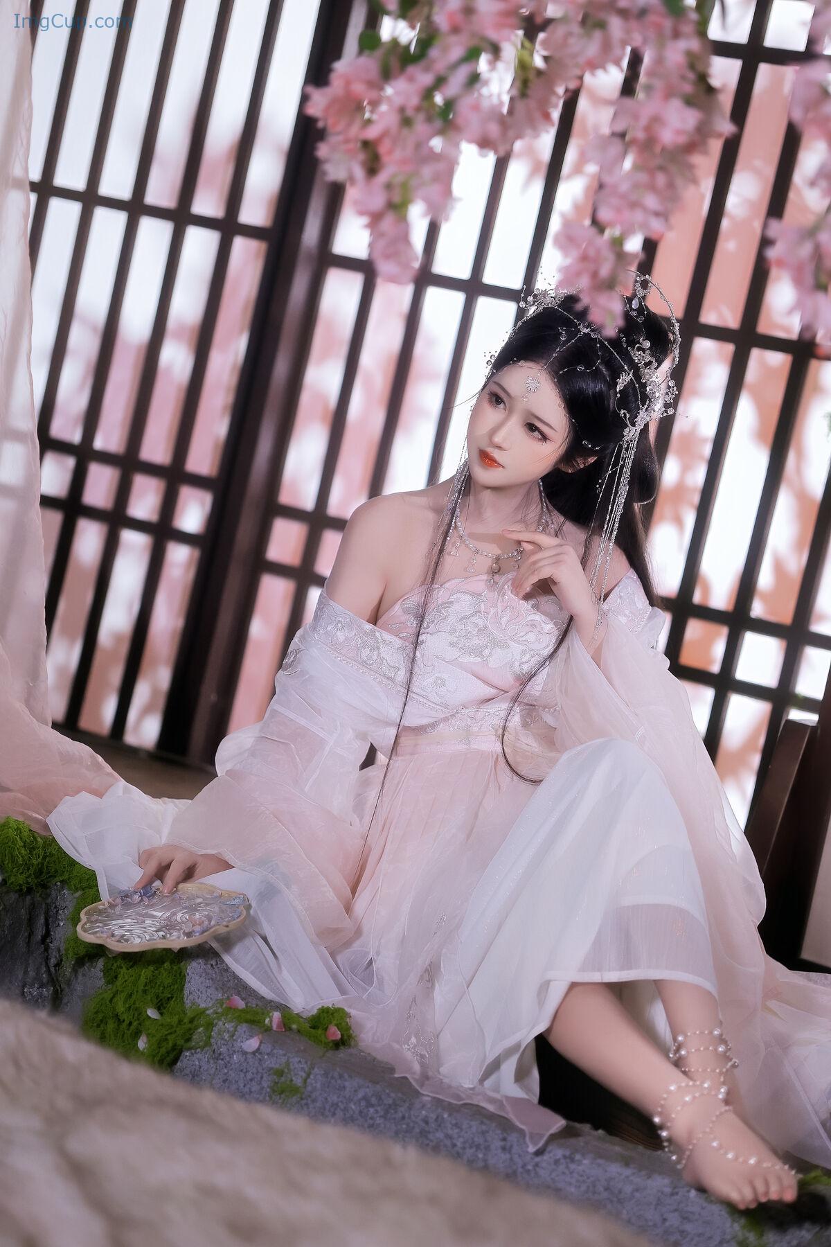 1764167200_583_Coser@三度_69-–-小师姐-81P.jpg 1764167200 583 Coser@三度 69 – 小师姐 81P