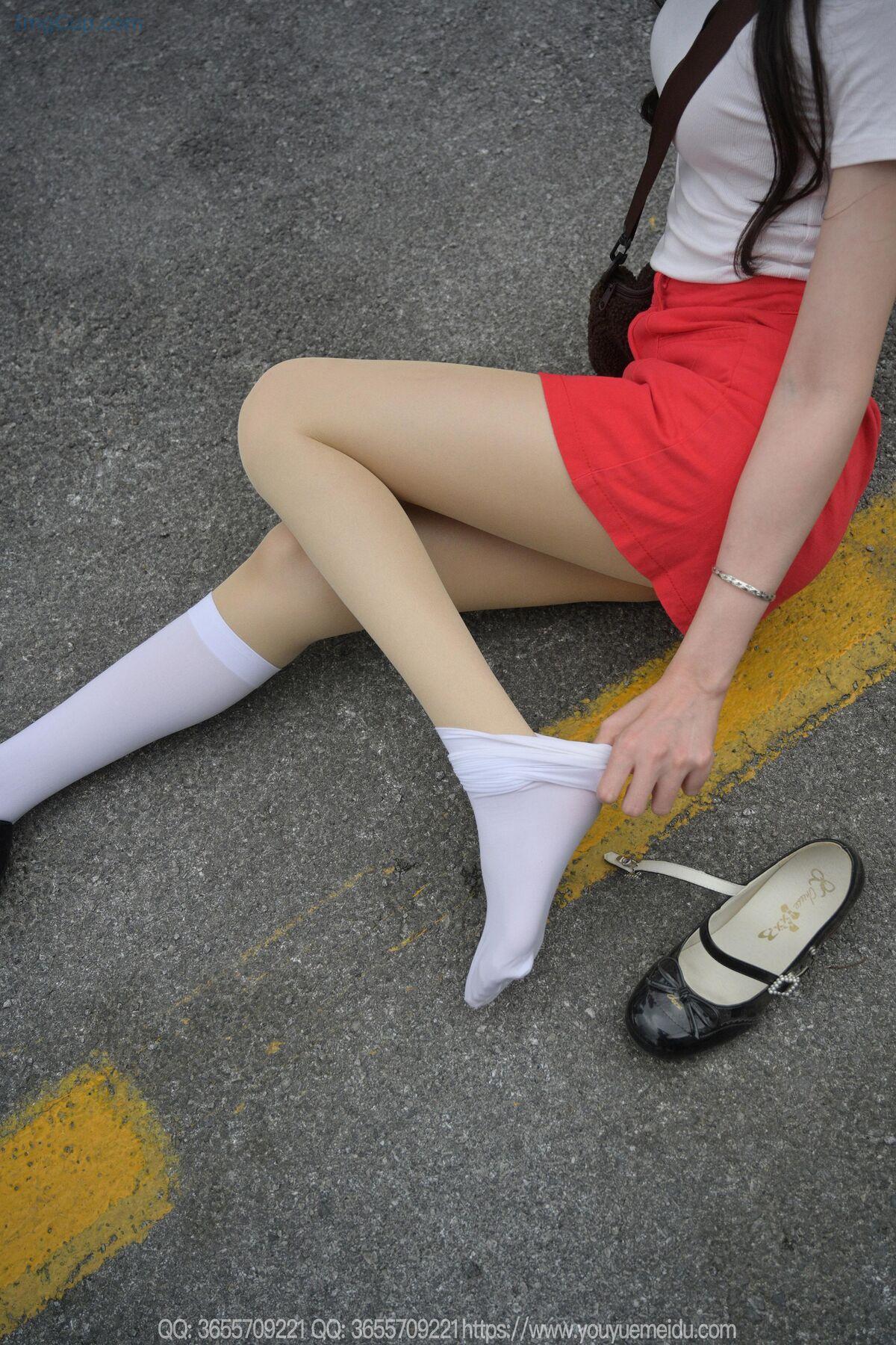 1764369534_798_IESS异思趣向-SXJ-No2055-Tuan-Tuan-88P.jpg 1764369534 798 IESS异思趣向 SXJ No2055 Tuan Tuan 88P