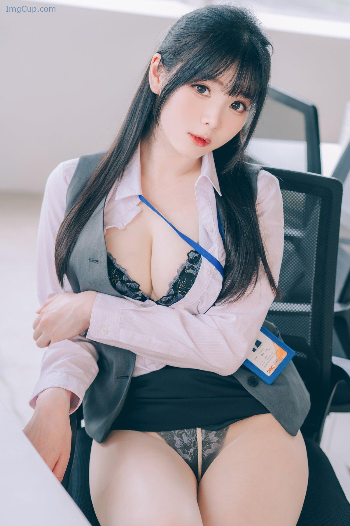 Coser@霜月shimo-–-霜月的秘密辦公室-Shimo-Secret-Office-Part02-63P.jpg Coser@霜月shimo – 霜月的秘密辦公室 Shimo Secret Office Part02 63P