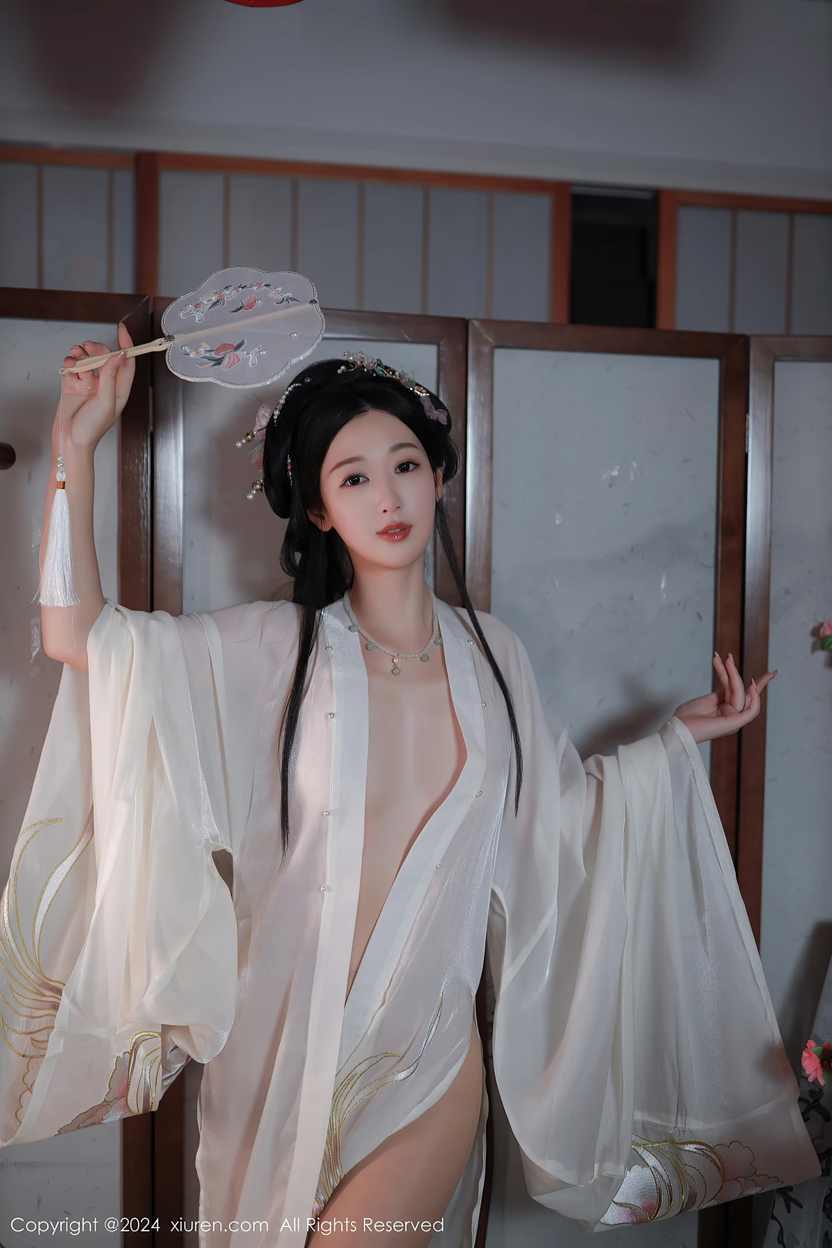 REN11B003_50.webp.webp REN11B003 50.webp