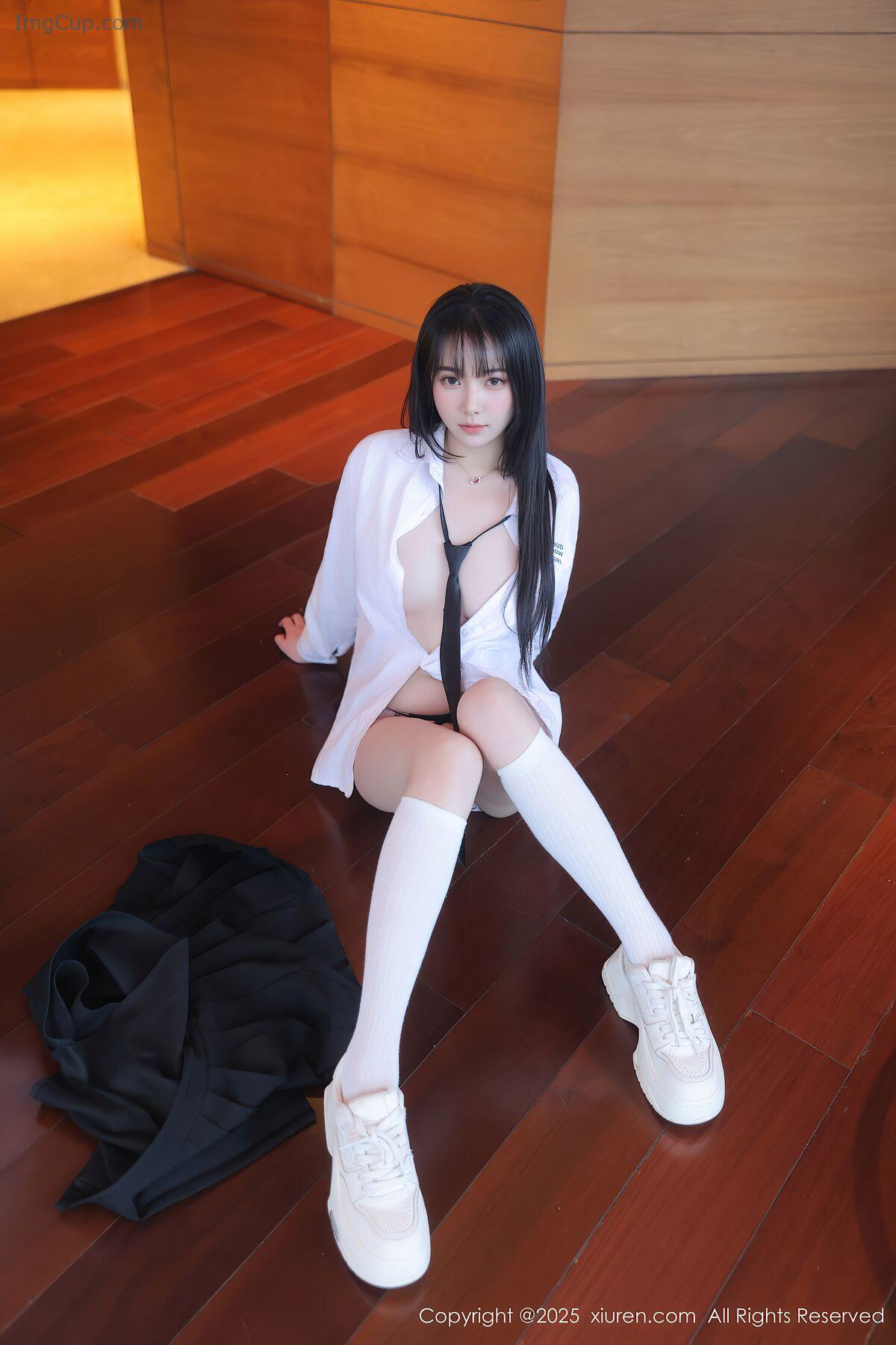 1764889704_710_XiuRen秀人网-No10335-Ruan-Qing-65P.jpg 1764889704 710 XiuRen秀人网 No10335 Ruan Qing 65P