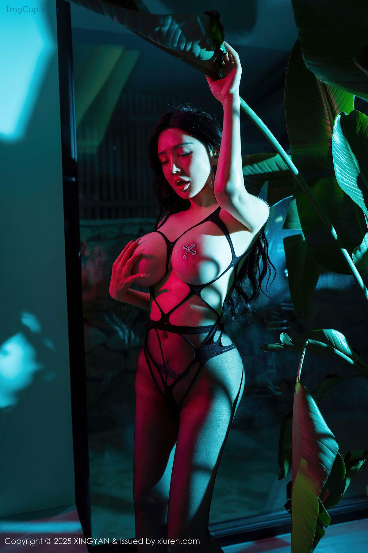 1765344742_572_XingYan星颜社-Vol359-Pan-Si-Qin-78P.jpg 1765344742 572 XingYan星颜社 Vol359 Pan Si Qin 78P