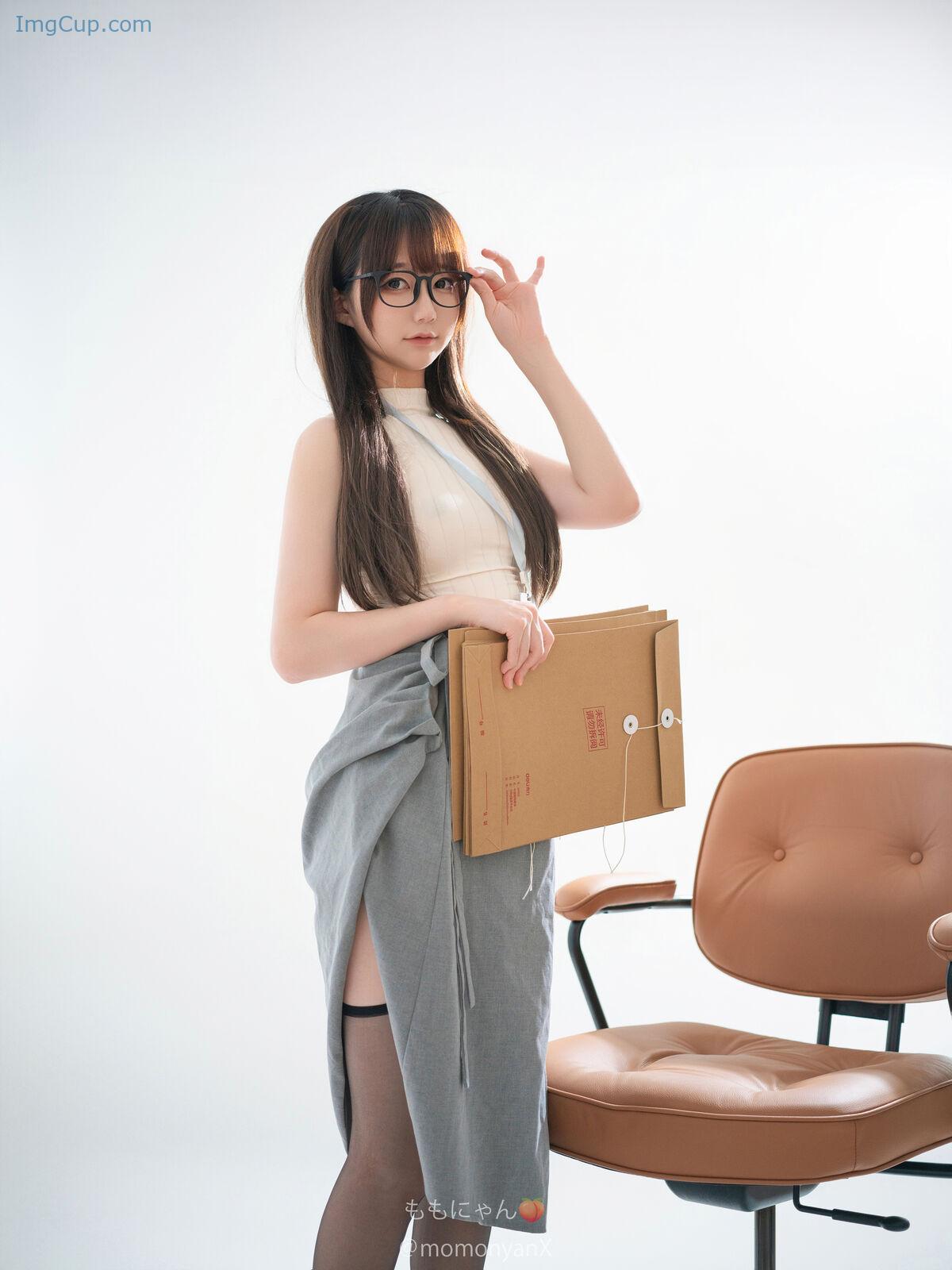 1765359402_462_Coser@NAGISA魔物喵-–-2025年05月打包合集-Part02-70P.jpg 1765359402 462 Coser@NAGISA魔物喵 – 2025年05月打包合集 Part02 70P