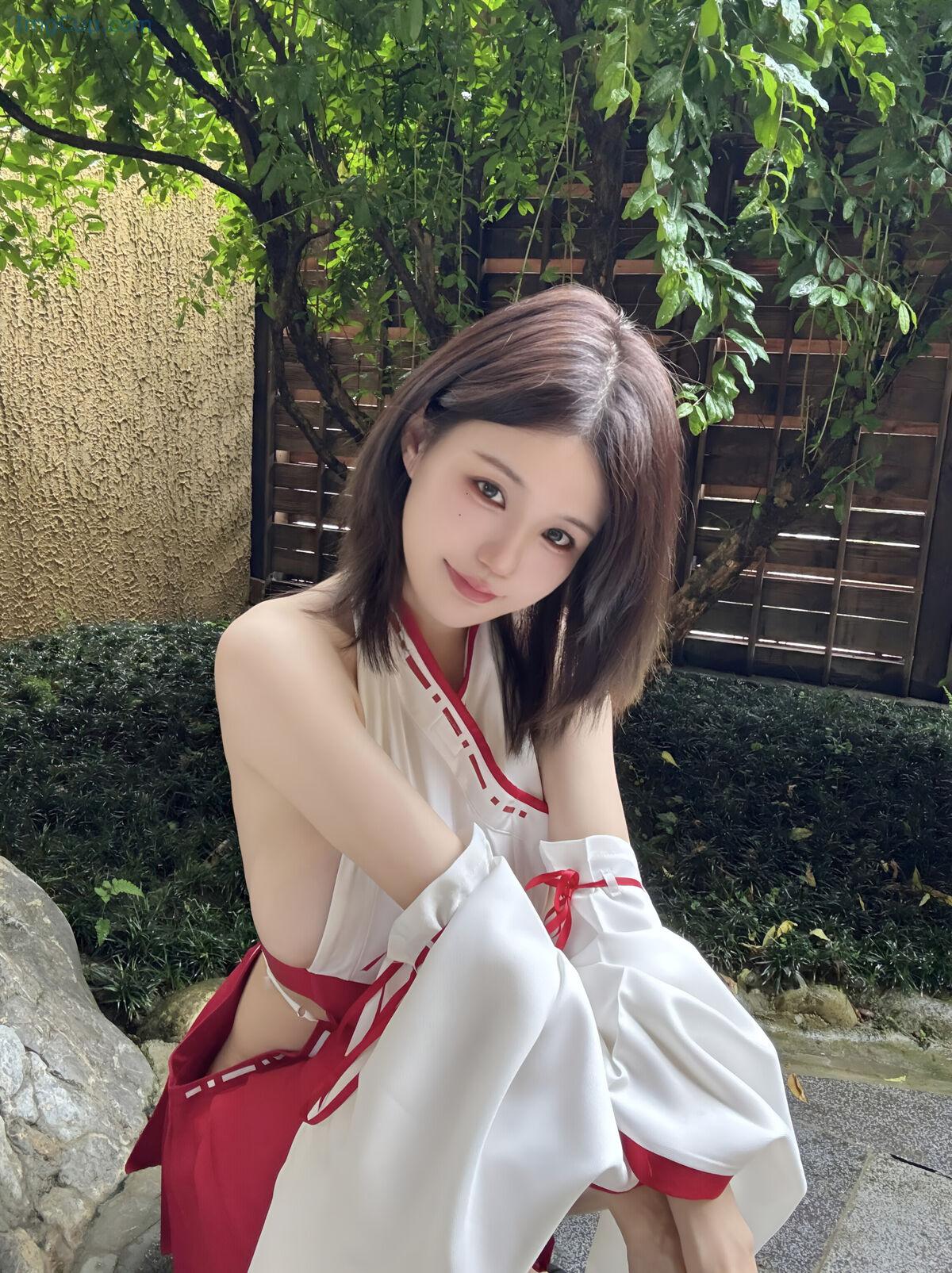 1765666748_693_Coser@小仓千代w-–-2025年6月Fantia订阅-Part02-61P.jpg 1765666748 693 Coser@小仓千代w – 2025年6月Fantia订阅 Part02 61P