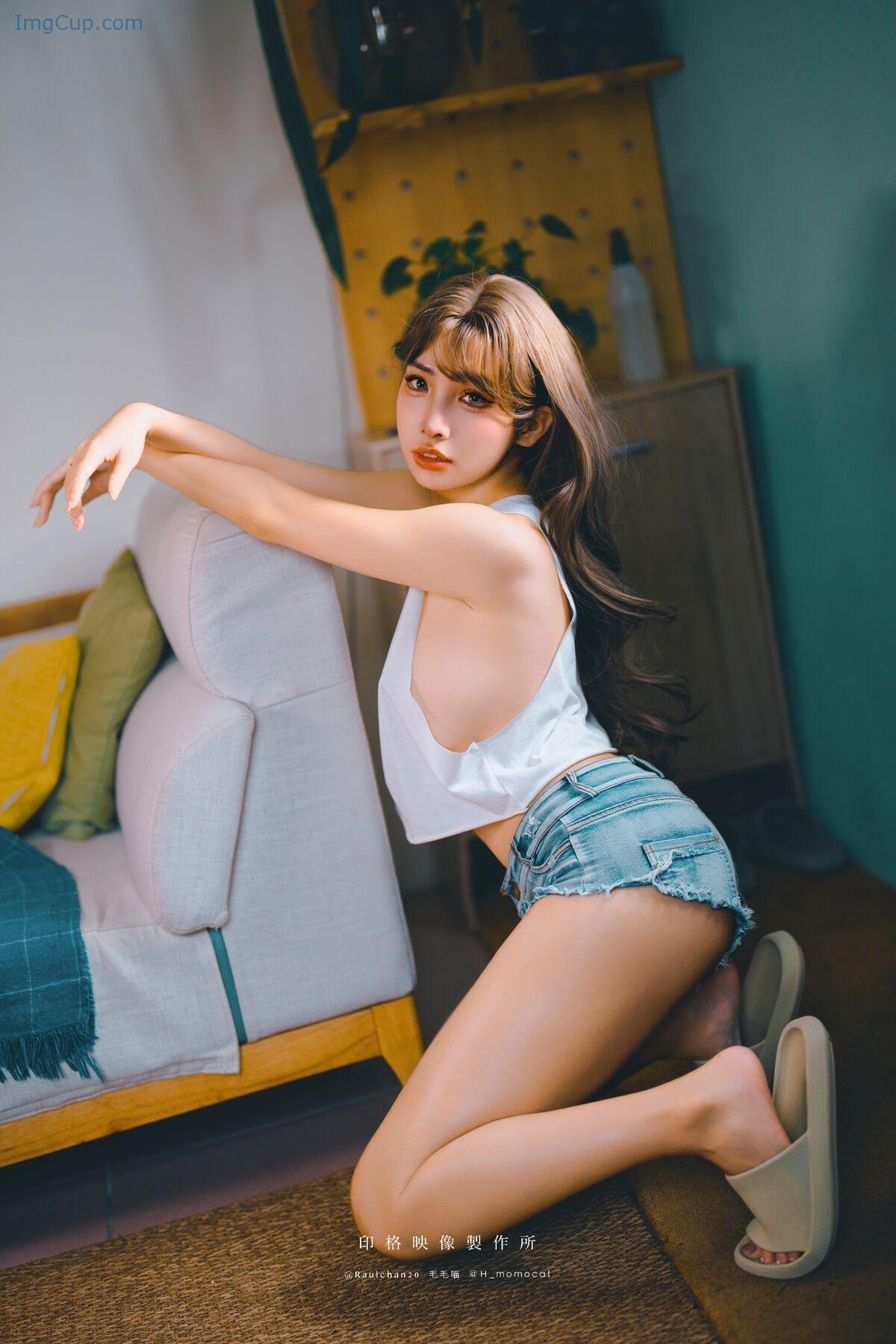 1766082229_337_Coser@慕慕Momo-–-新婚後不斷誘惑我的妻子-58P.jpg 1766082229 337 Coser@慕慕Momo – 新婚後不斷誘惑我的妻子 58P