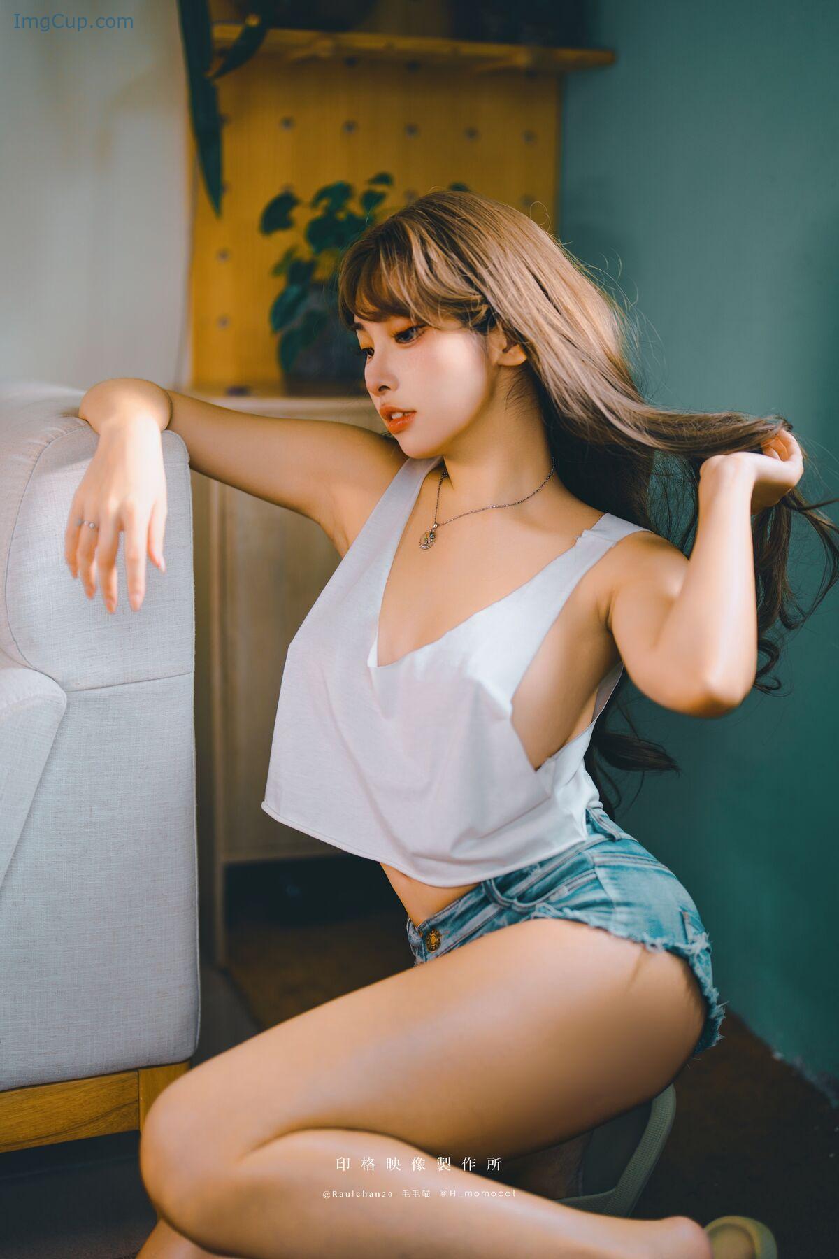 1766082231_296_Coser@慕慕Momo-–-新婚後不斷誘惑我的妻子-58P.jpg 1766082231 296 Coser@慕慕Momo – 新婚後不斷誘惑我的妻子 58P