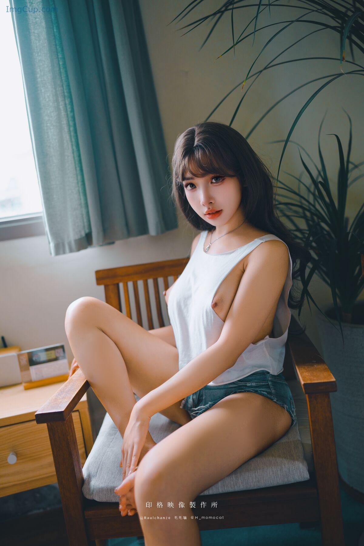 1766082248_428_Coser@慕慕Momo-–-新婚後不斷誘惑我的妻子-58P.jpg 1766082248 428 Coser@慕慕Momo – 新婚後不斷誘惑我的妻子 58P