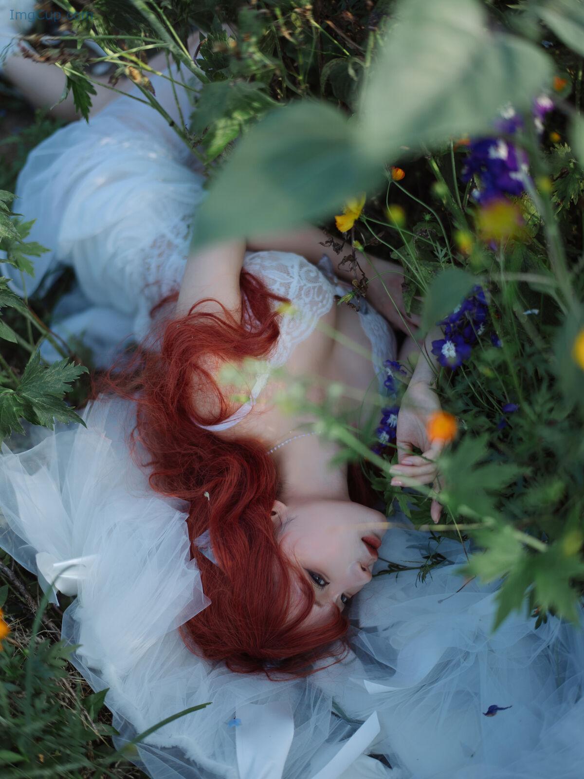 1766642356_285_Coser@蠢沫沫-Chunmomo-–-花丛婚纱-67P.jpg 1766642356 285 Coser@蠢沫沫 Chunmomo – 花丛婚纱 67P