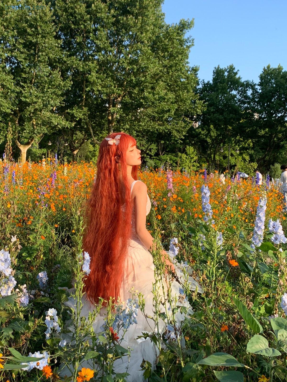 1766642404_880_Coser@蠢沫沫-Chunmomo-–-花丛婚纱-67P.jpg 1766642404 880 Coser@蠢沫沫 Chunmomo – 花丛婚纱 67P