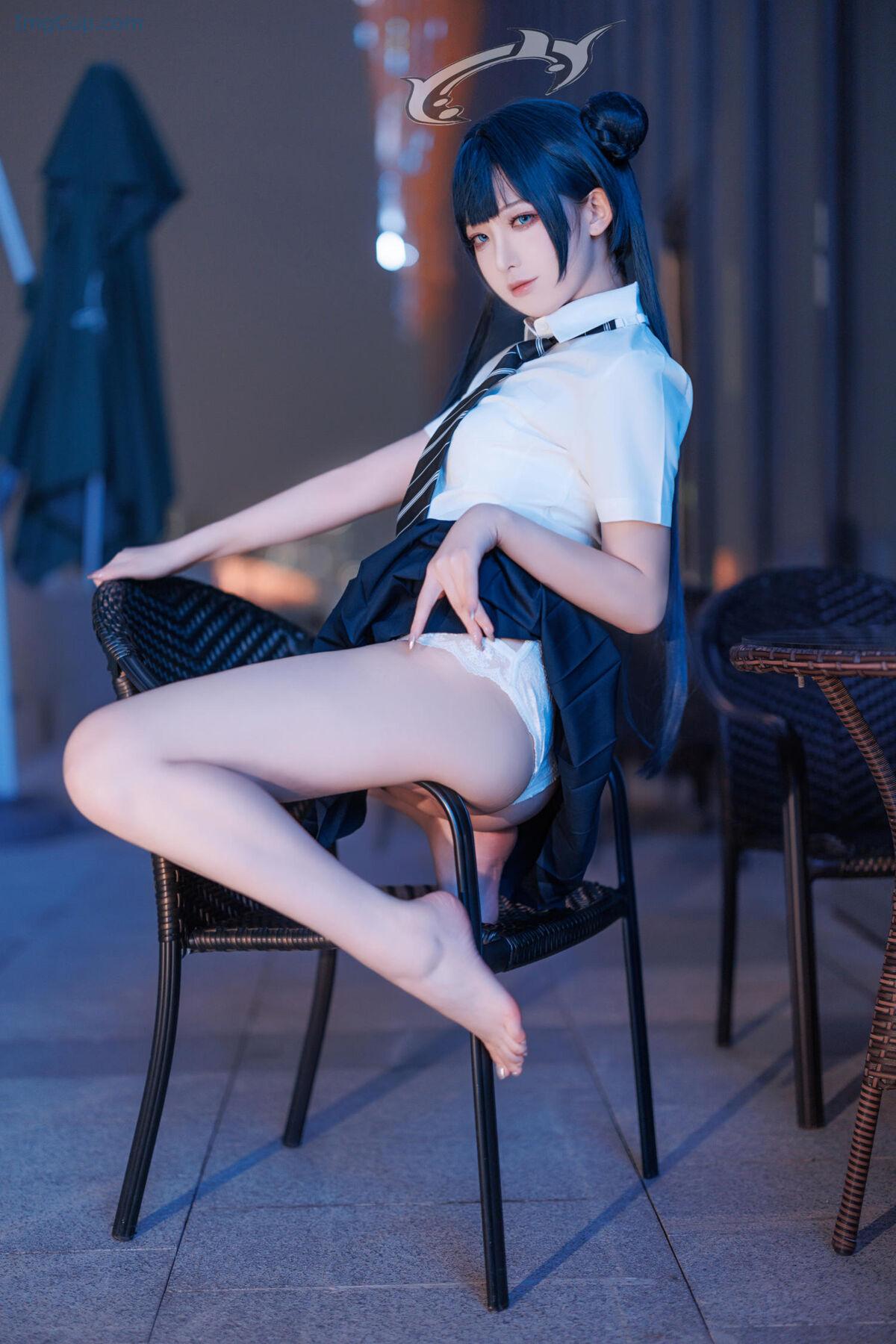 1766804936_579_Coser@封疆疆v-–-妃咲JK-34P.jpg 1766804936 579 Coser@封疆疆v – 妃咲JK 34P